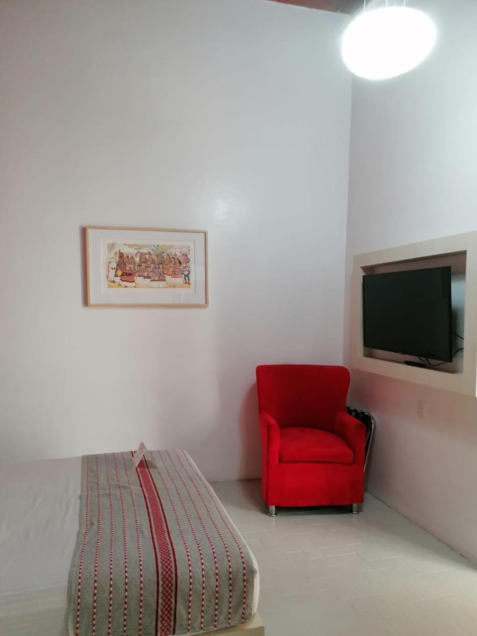 Standard Double Room - Photo 7