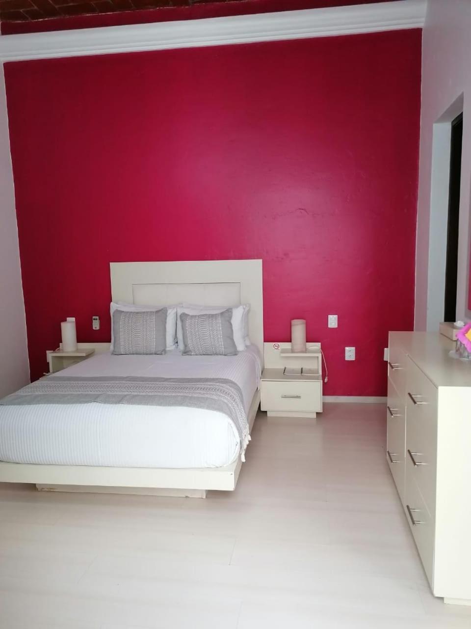 Standard Double Room - Photo 2