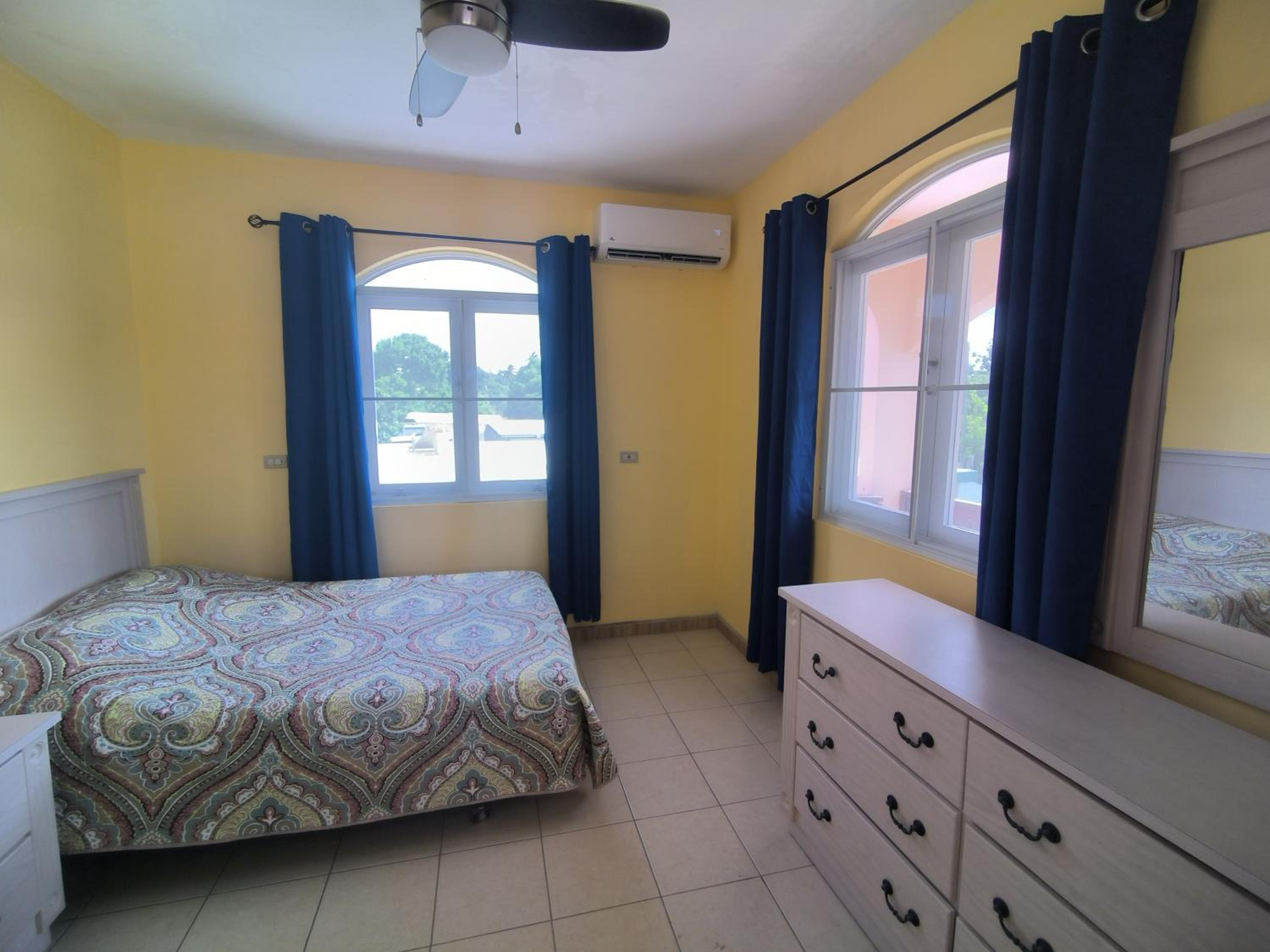 Two-Bedroom House photo 2