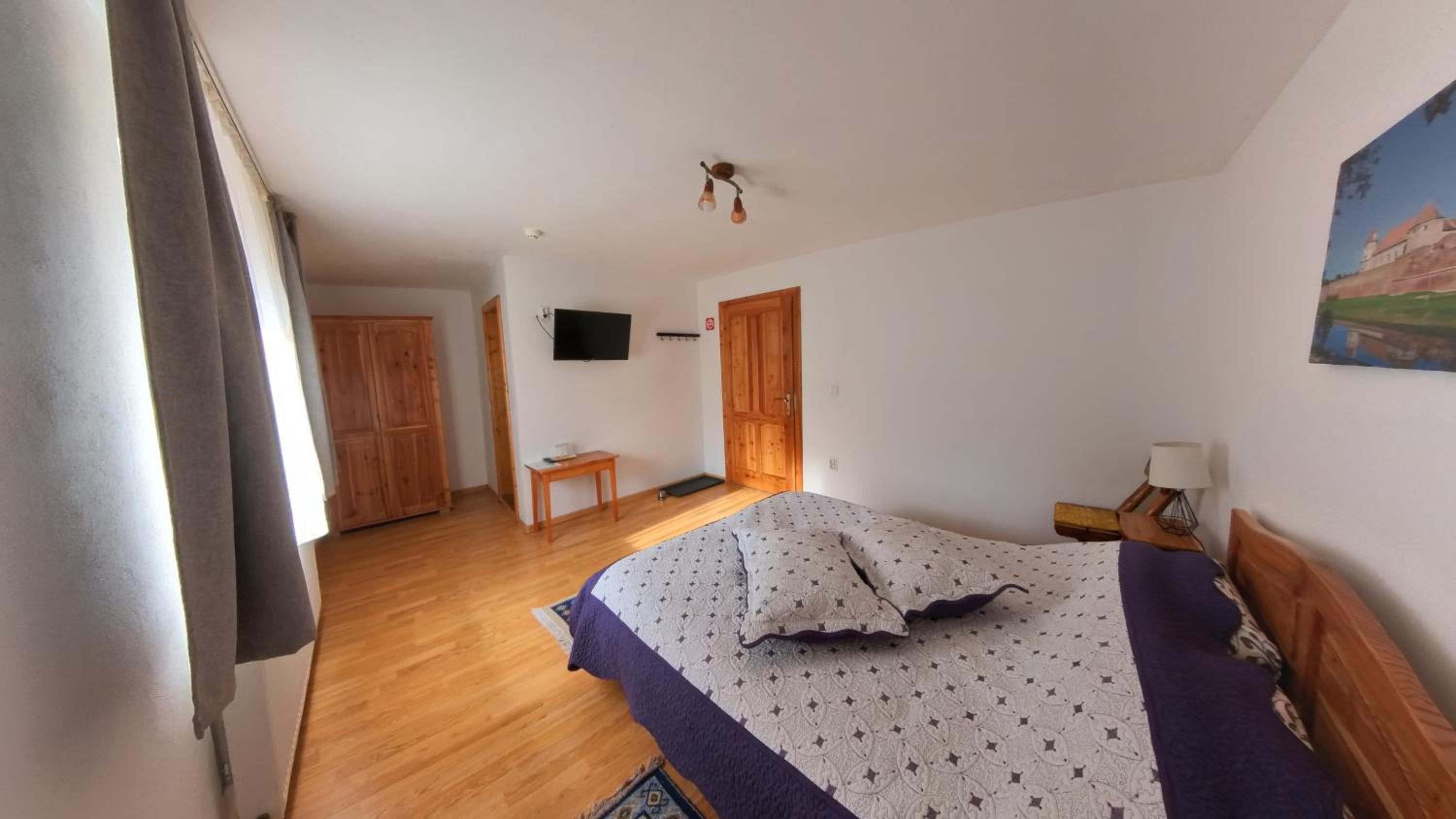 Deluxe Queen Room - Photo 2