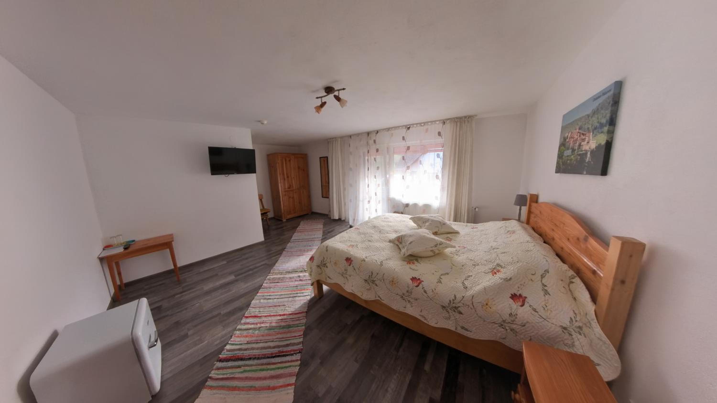 Deluxe Queen Room - Photo 3