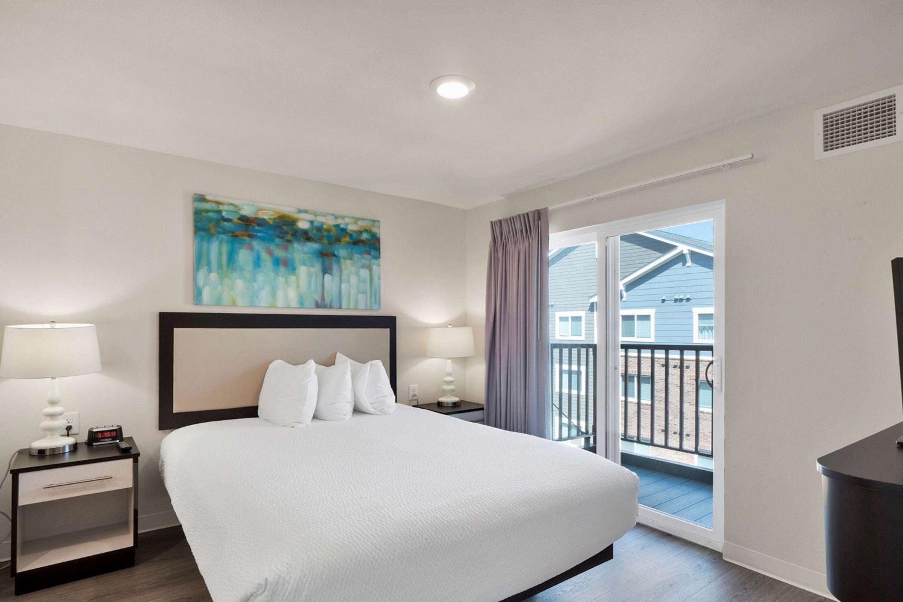 Two Bedroom Suite Balcony - 2 Queen Beds - Photo 7