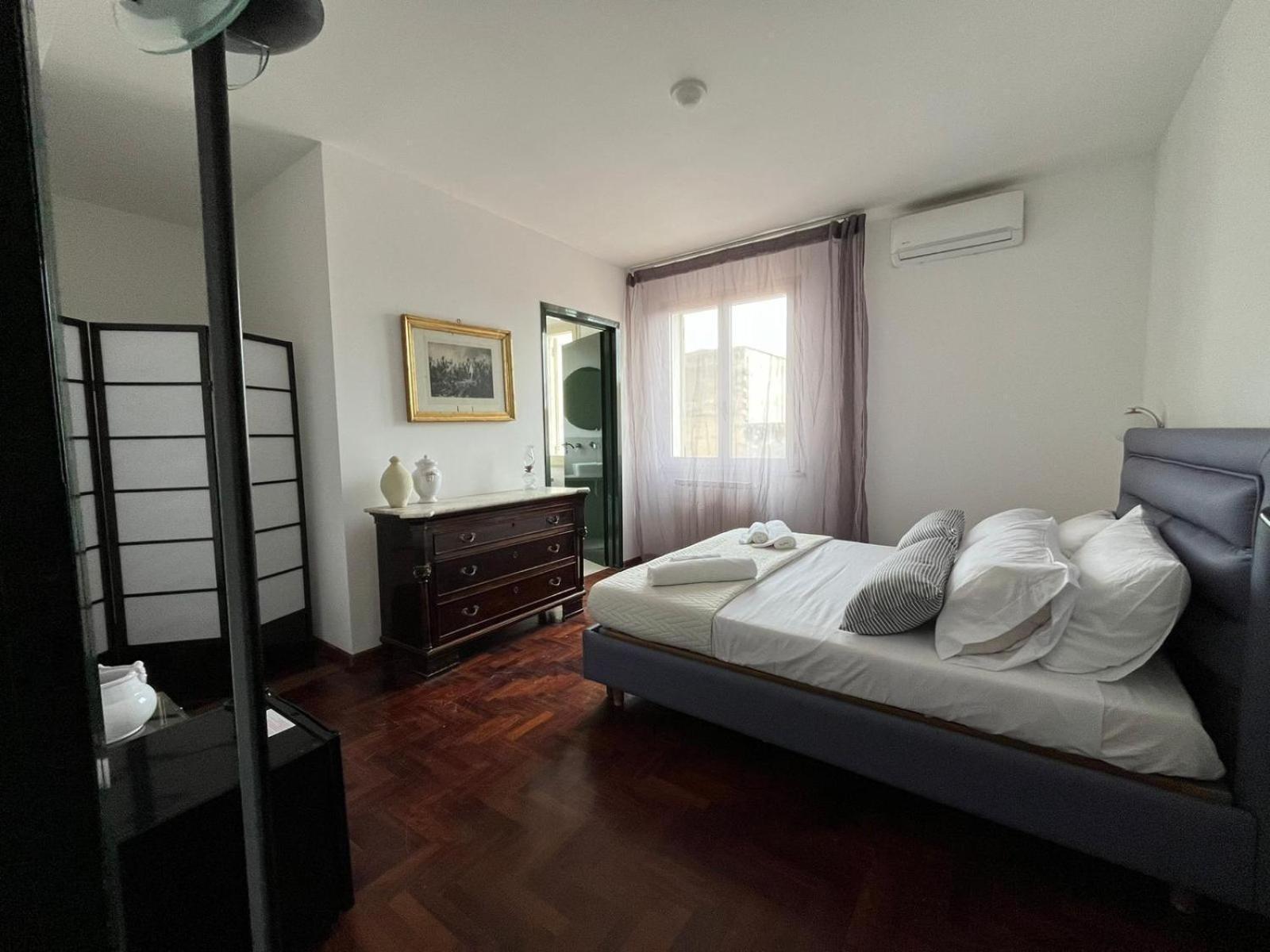 Double Room With Private Bathroom photo 3