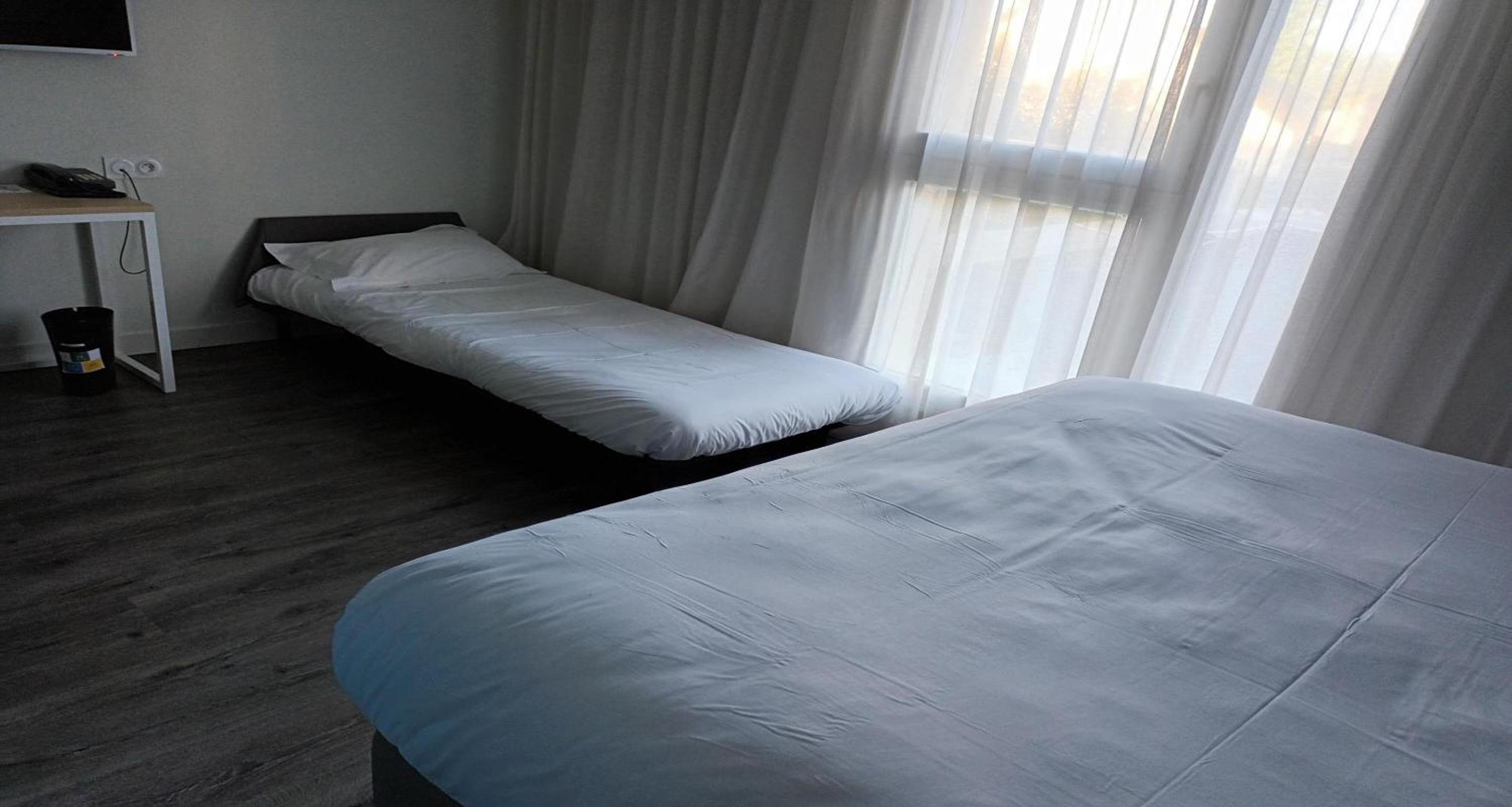 Superior Triple Room - Non-Smoking photo 3