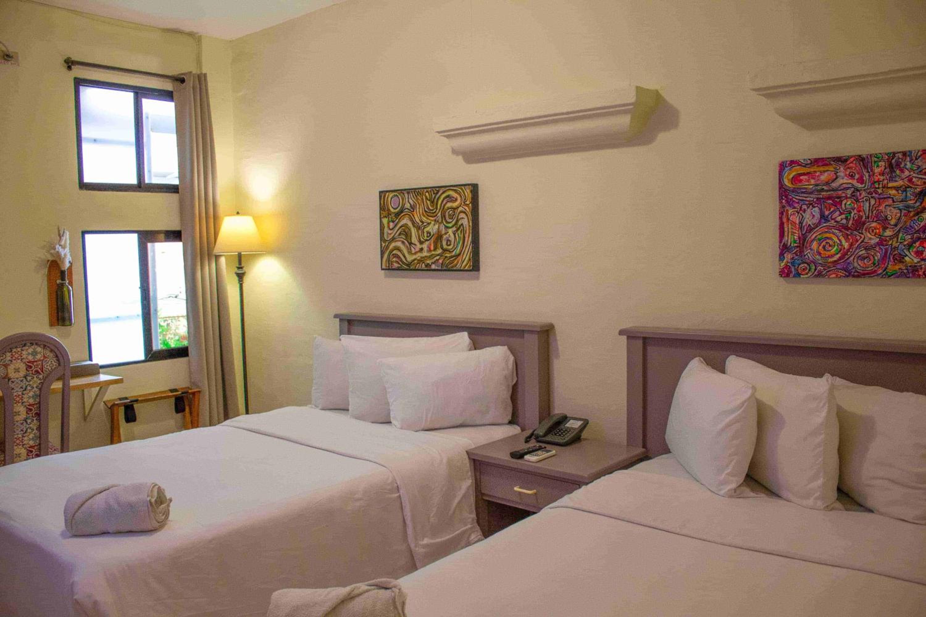 Double Room - Photo 3