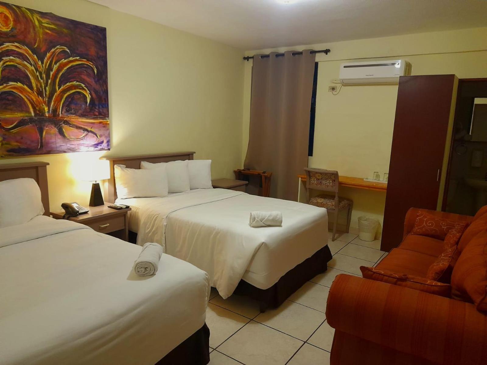 Double Room - Photo 4
