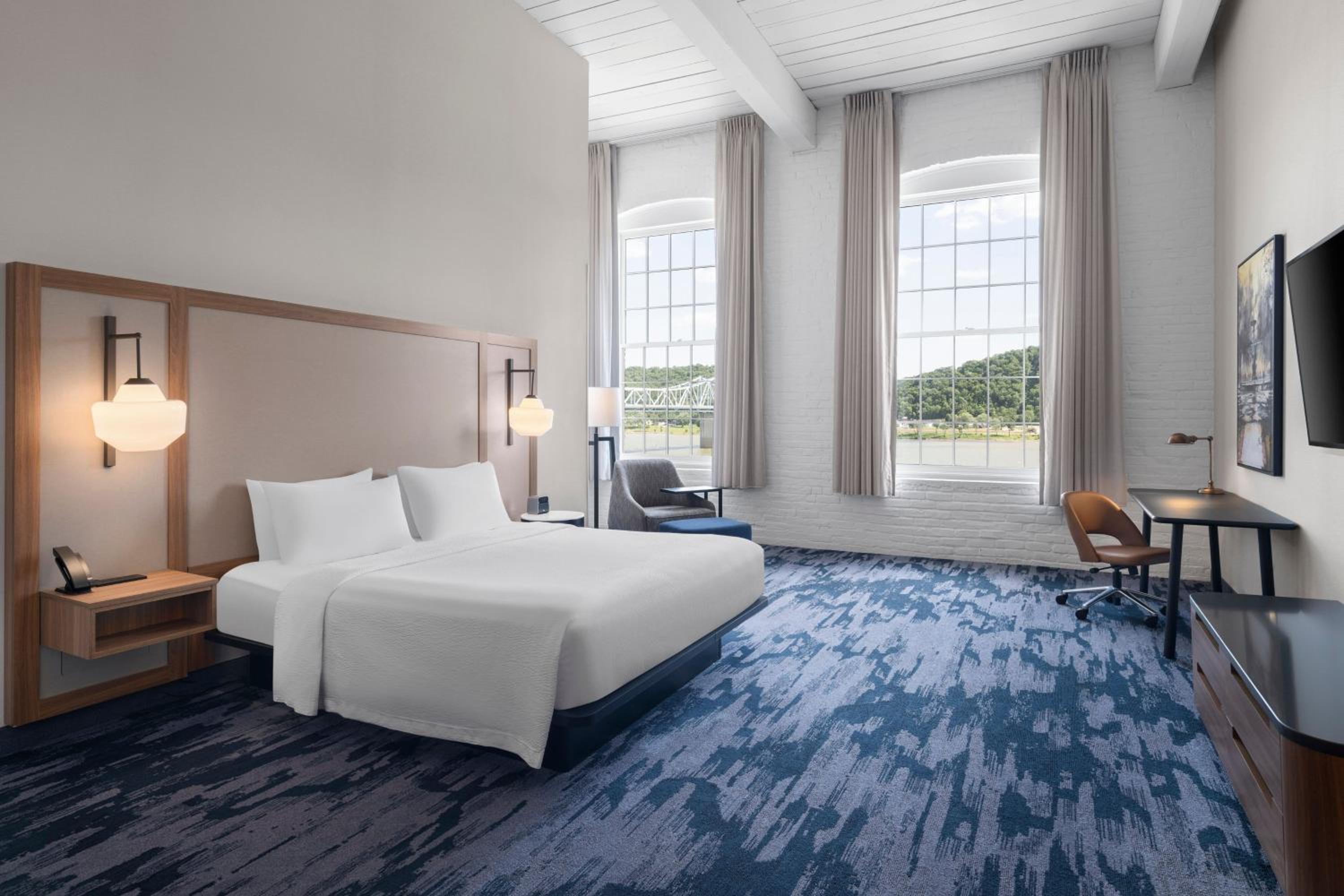 Standard King Room - Photo 4