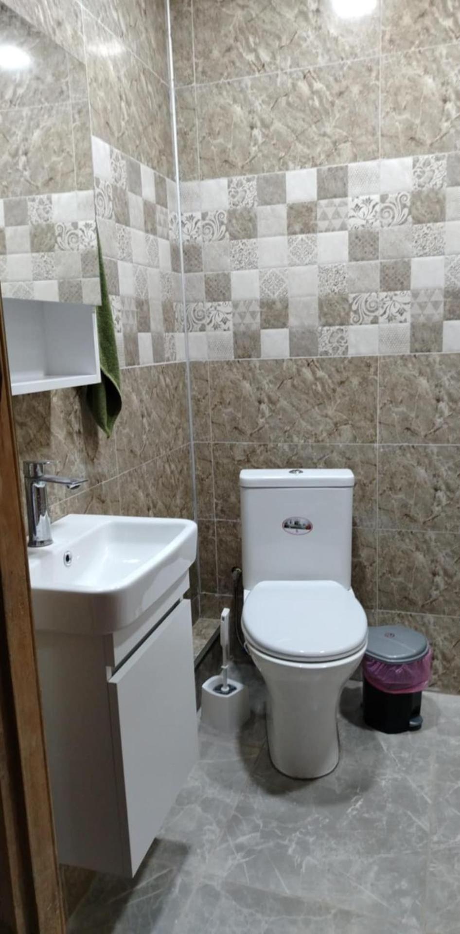 Basic Triple Room With Shared Bathroom photo 2