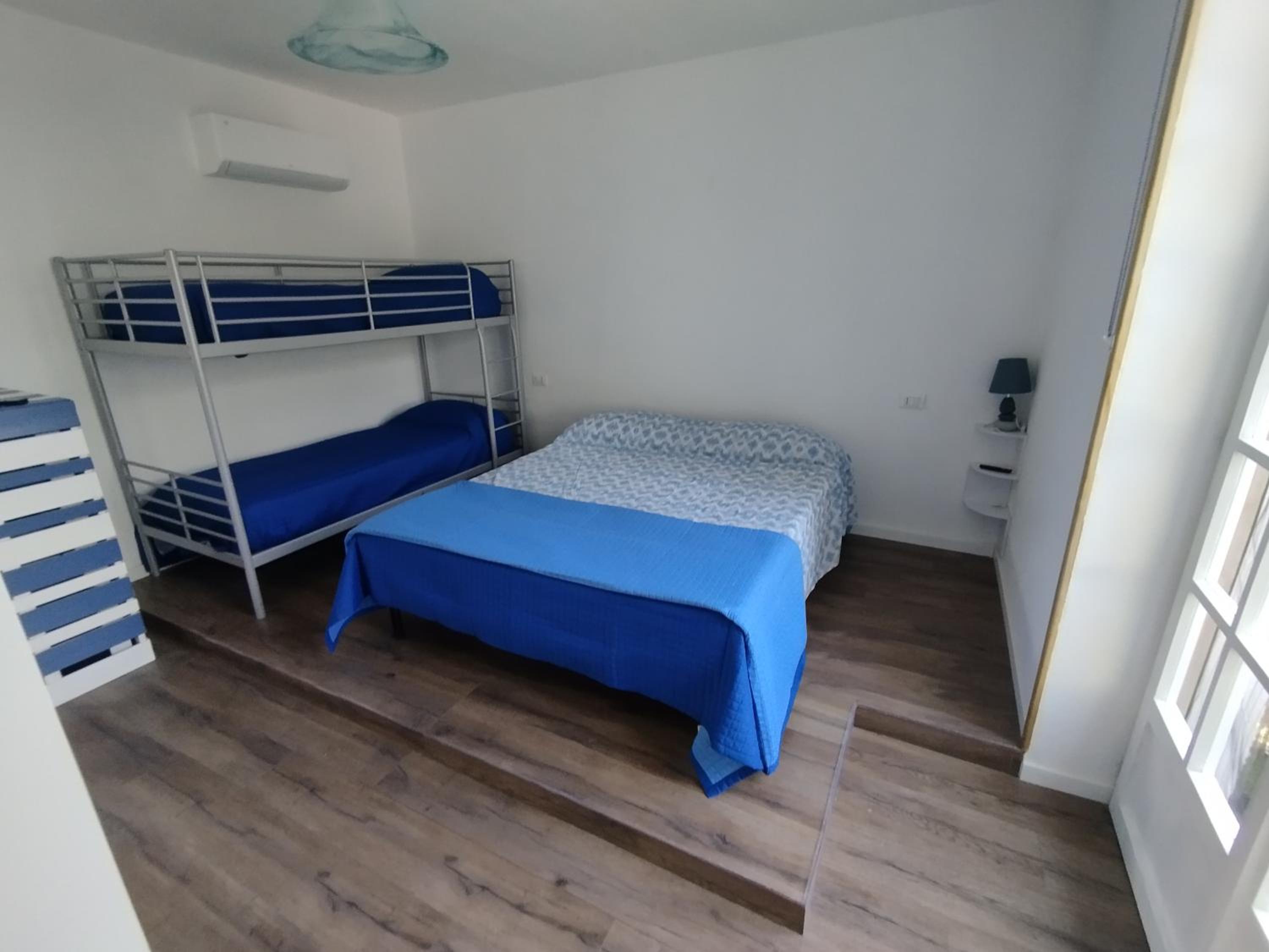 Quadruple Room with Terrace photo 2