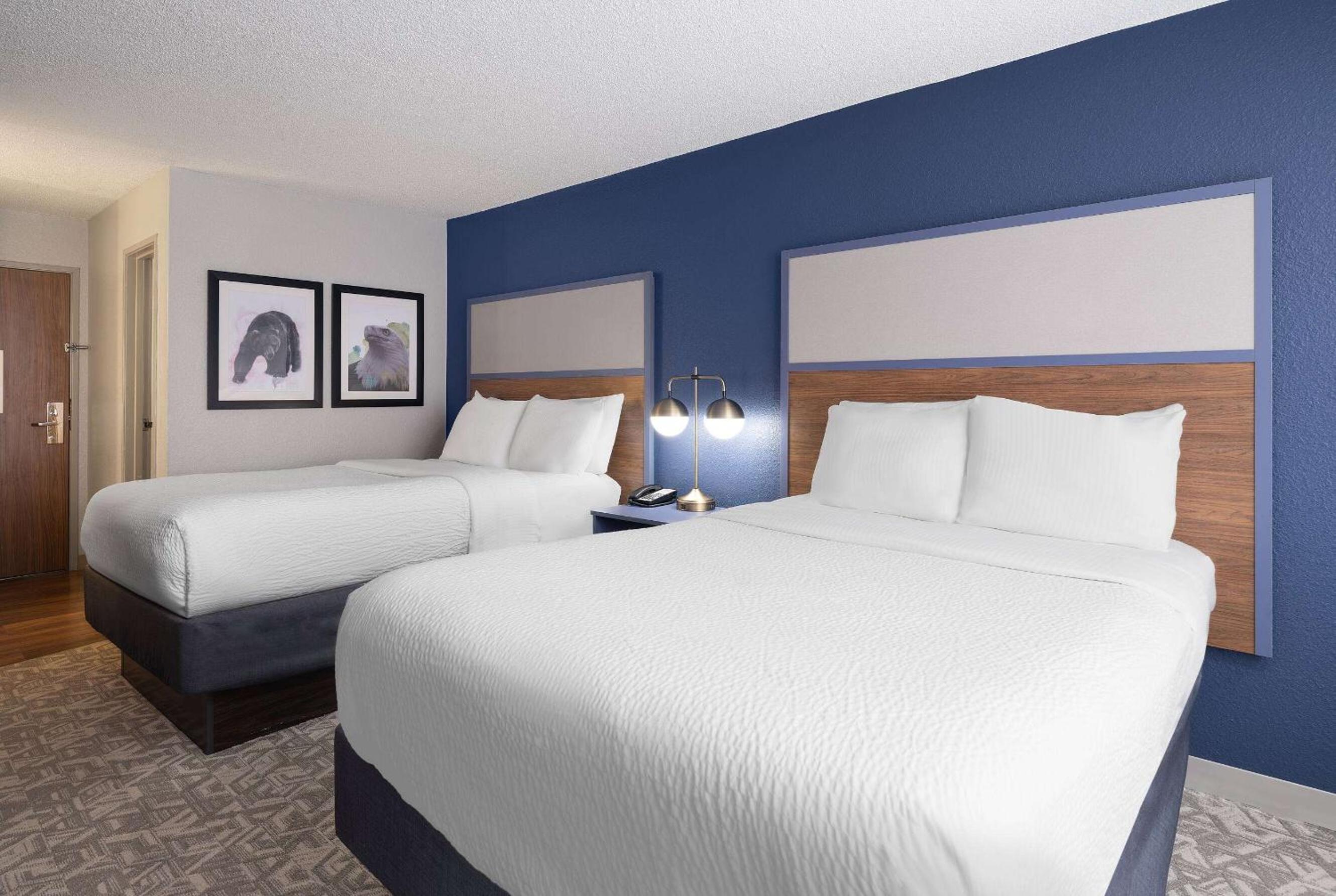 Double Room with Two Double Beds - Non-Smoking photo 2