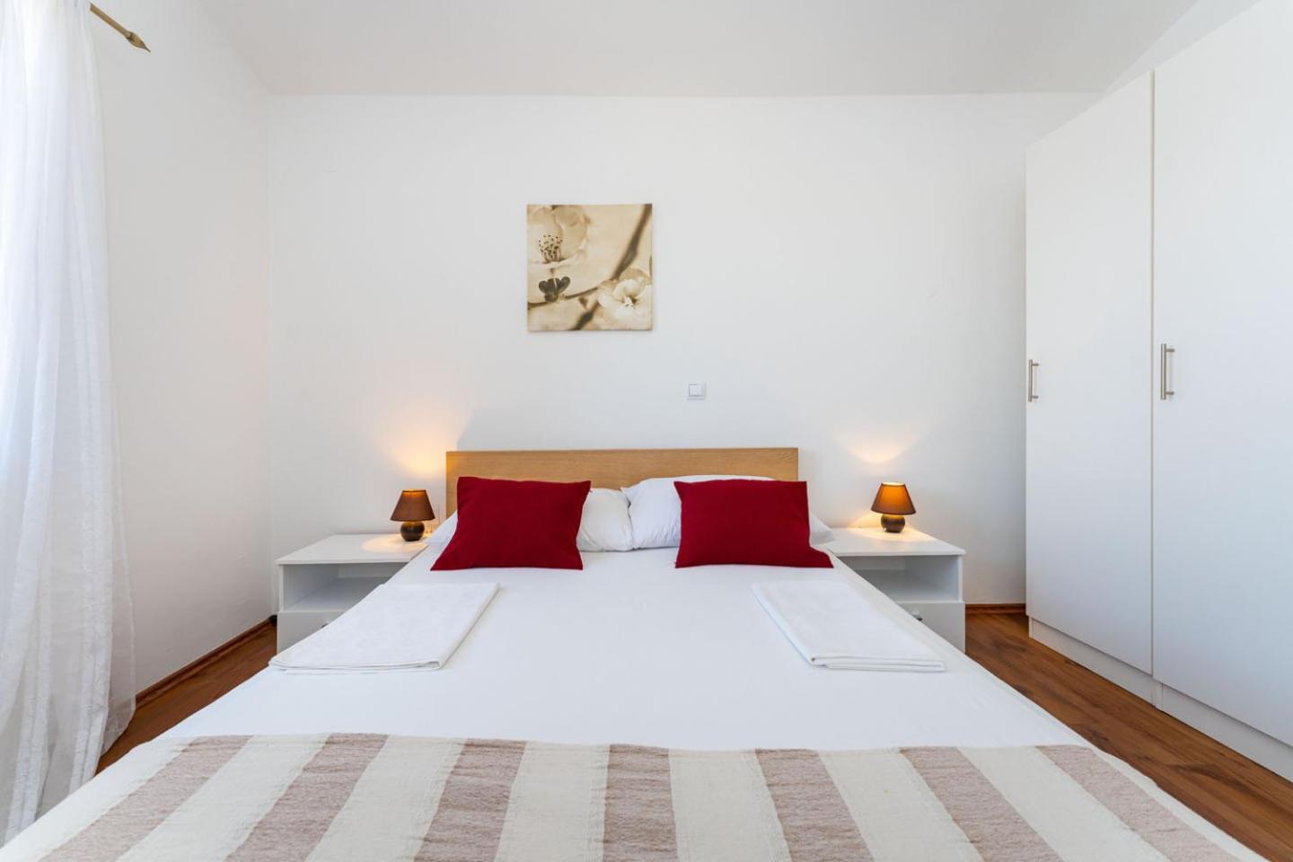 Two-Bedroom Apartment - Photo 2