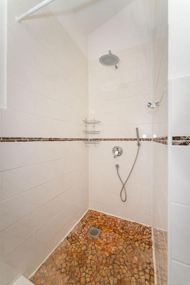 Two-Bedroom Apartment - Photo 35