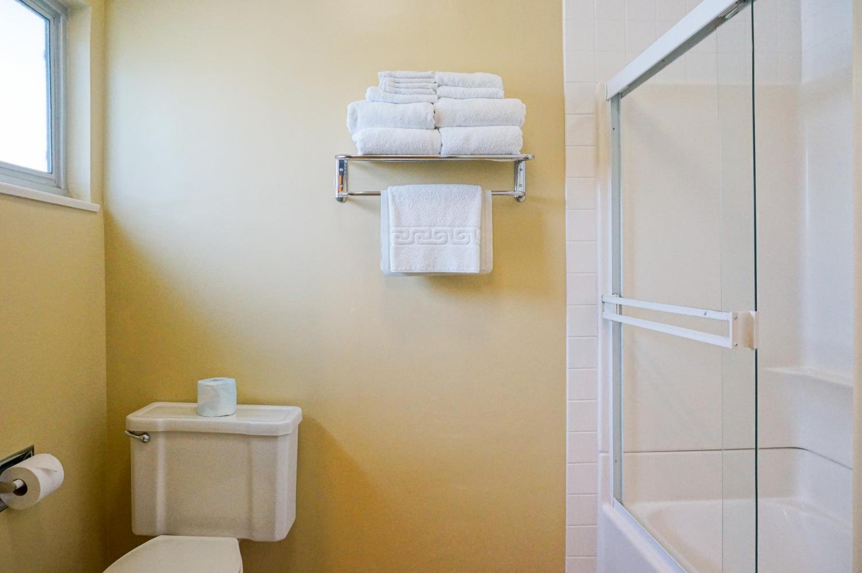 Queen Room with Two Queen Beds - Disability Access
