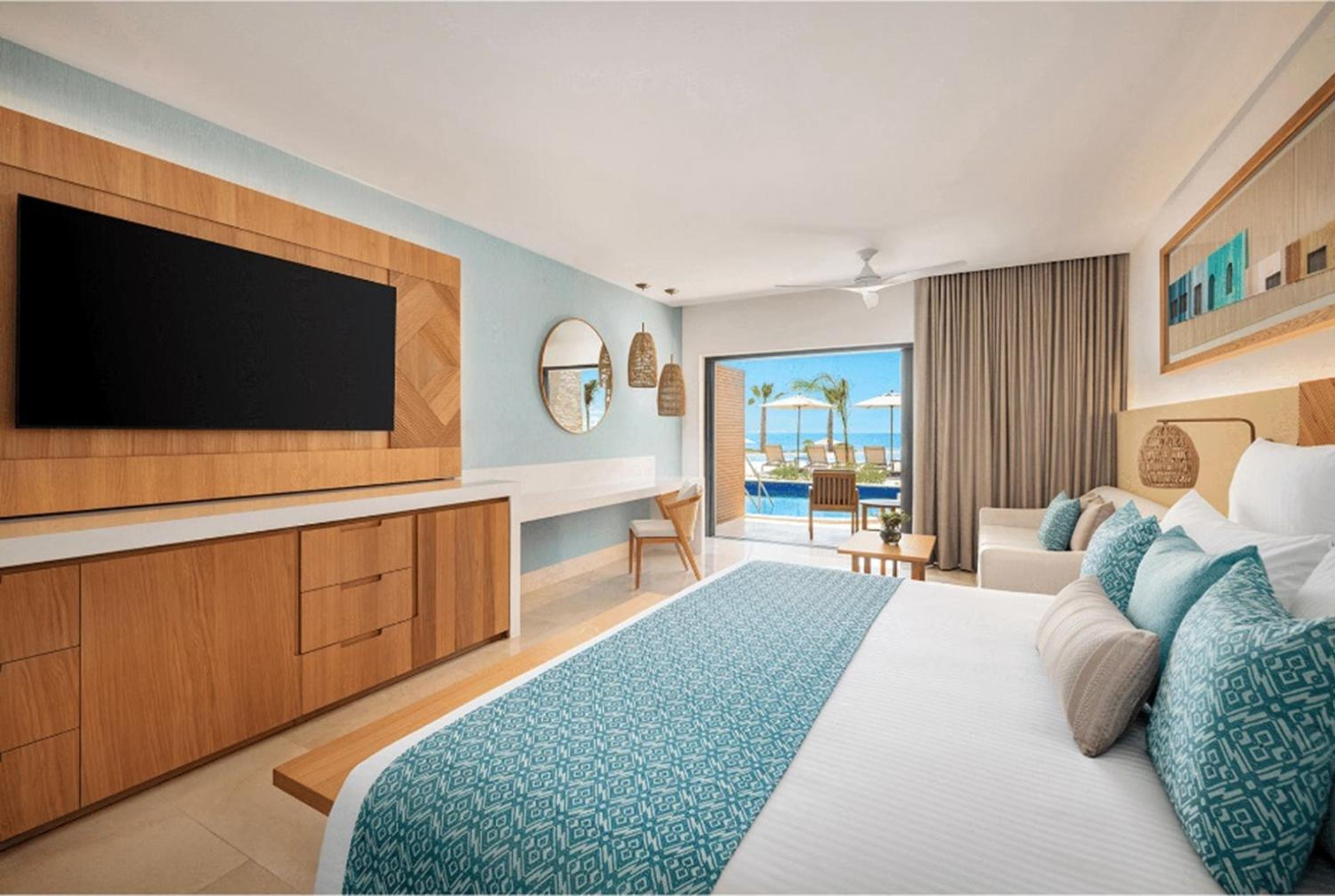 Preferred Club Junior Suite Swimout King