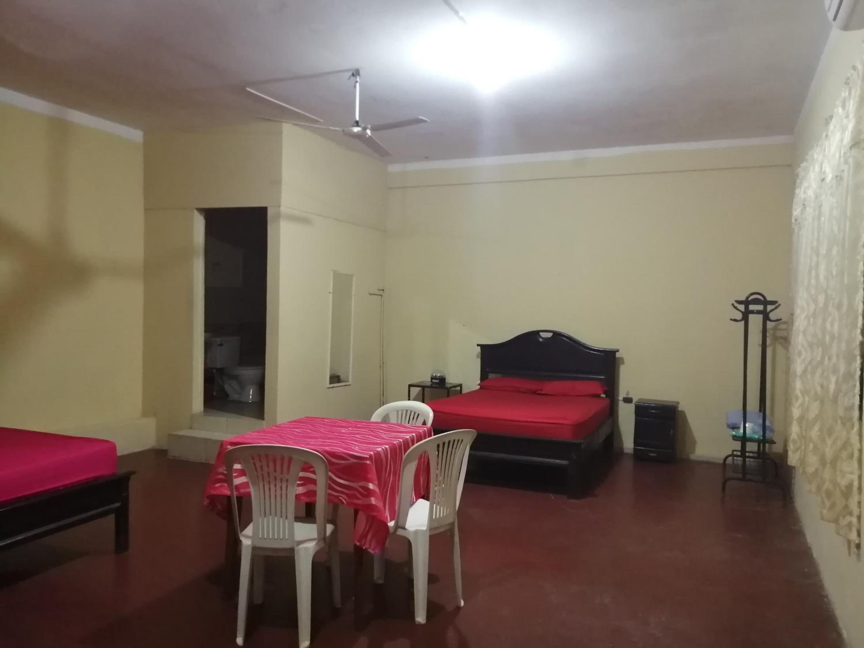 Quadruple Room with Private Bathroom photo 1