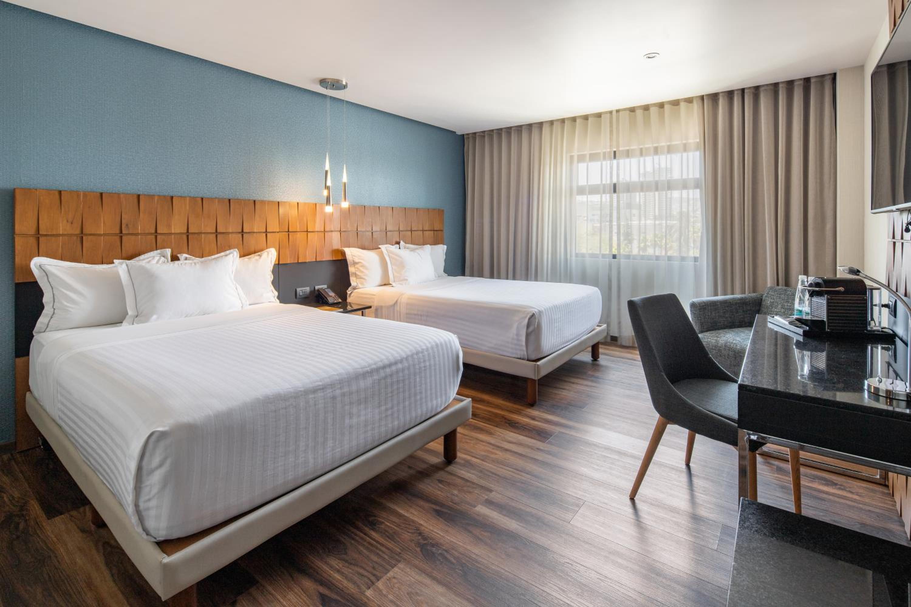 Superior Double Room with Two Double Beds - Photo 1