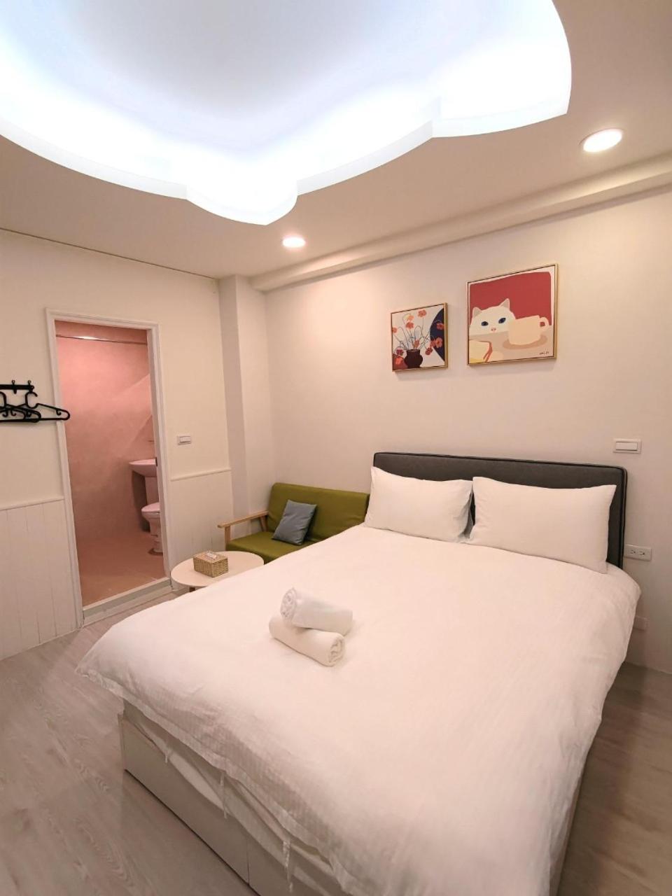 Double Room with Private Bathroom photo 2
