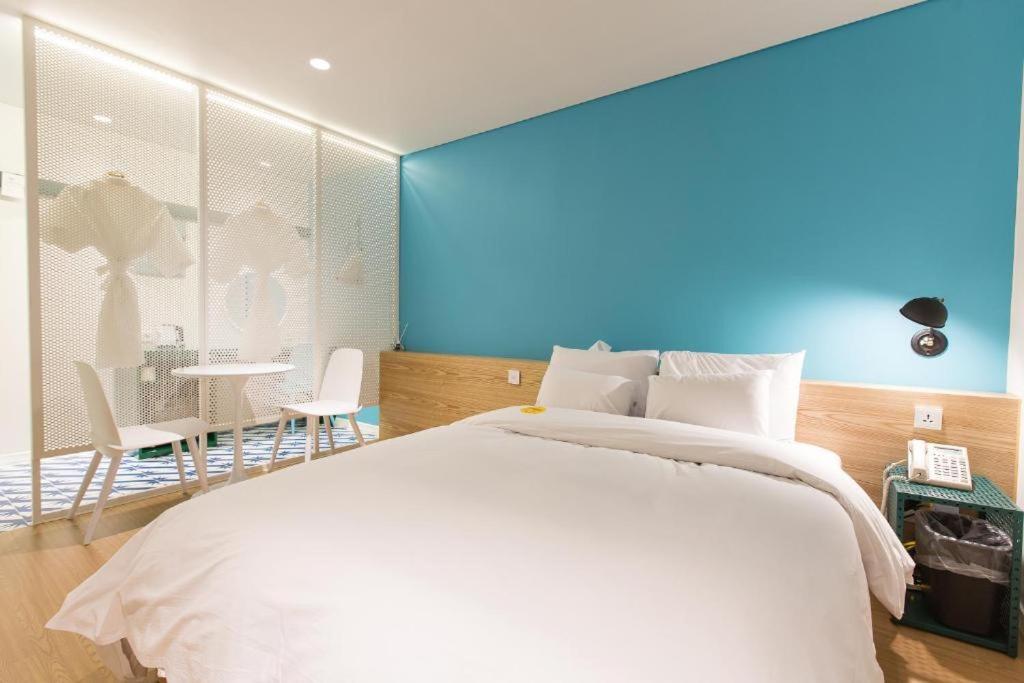 Deluxe Room - Photo 3