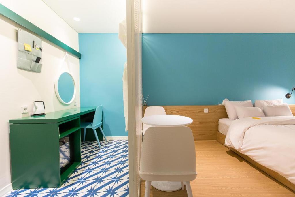 Deluxe Room - Photo 6