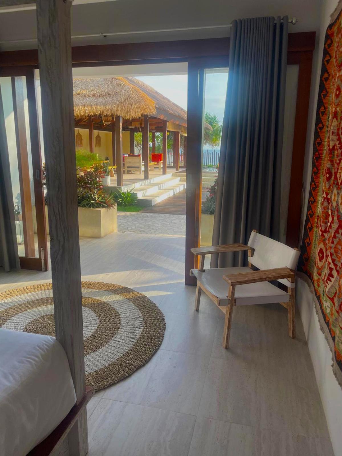 Superior Room with Ocean View 2 photo 3
