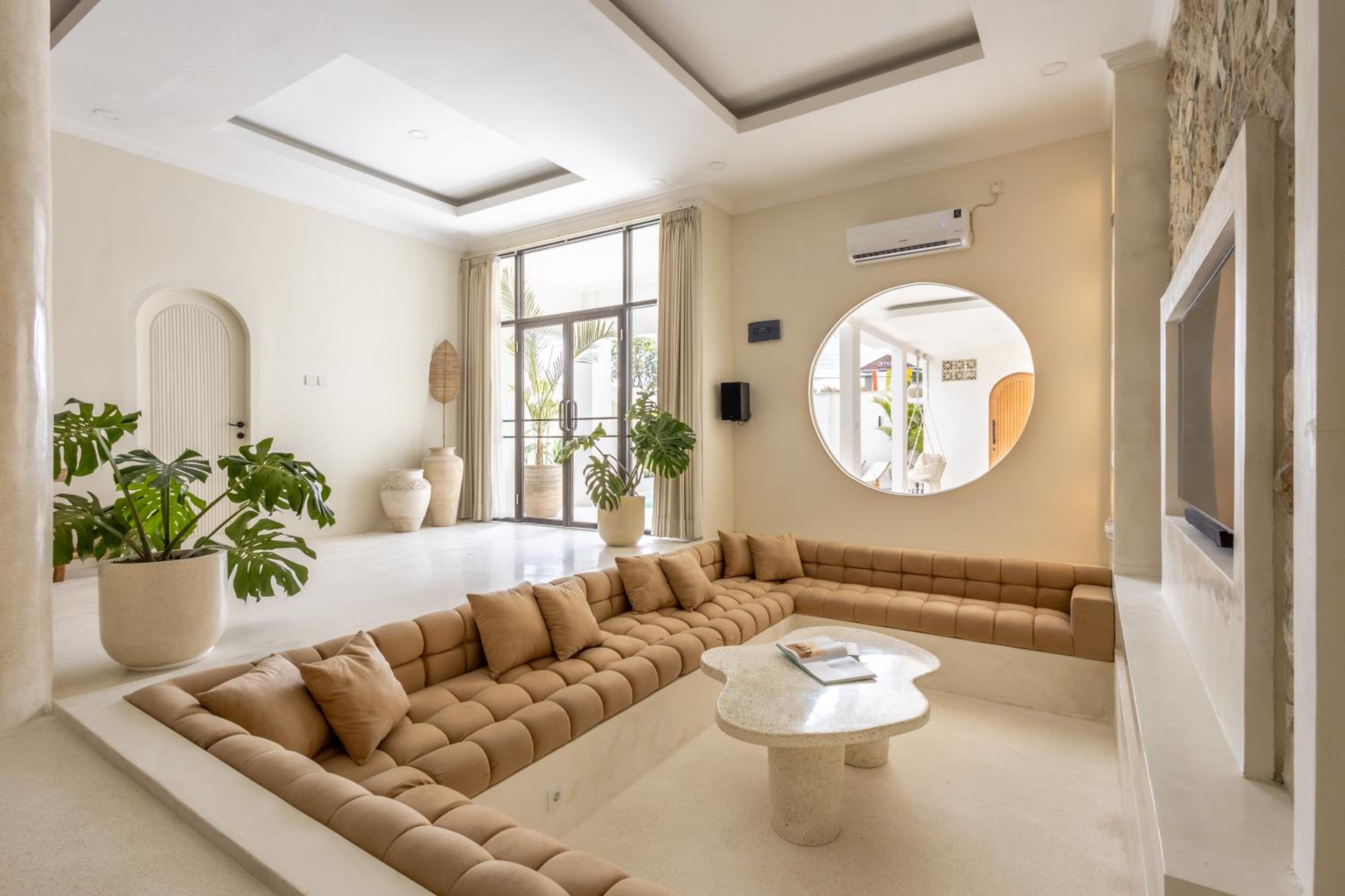 Three-Bedroom Villa photo 1
