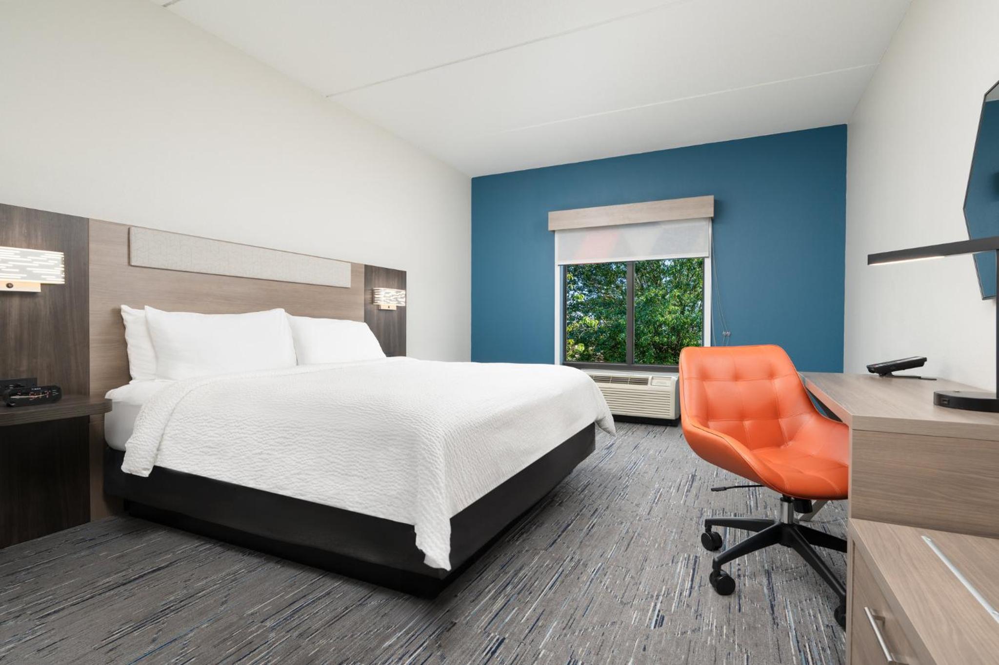 Standard King Room - Photo 2