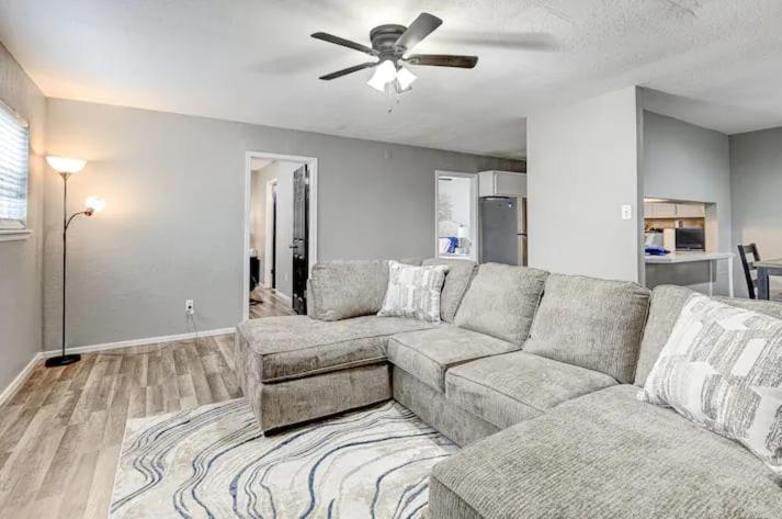 Apartment photo 2