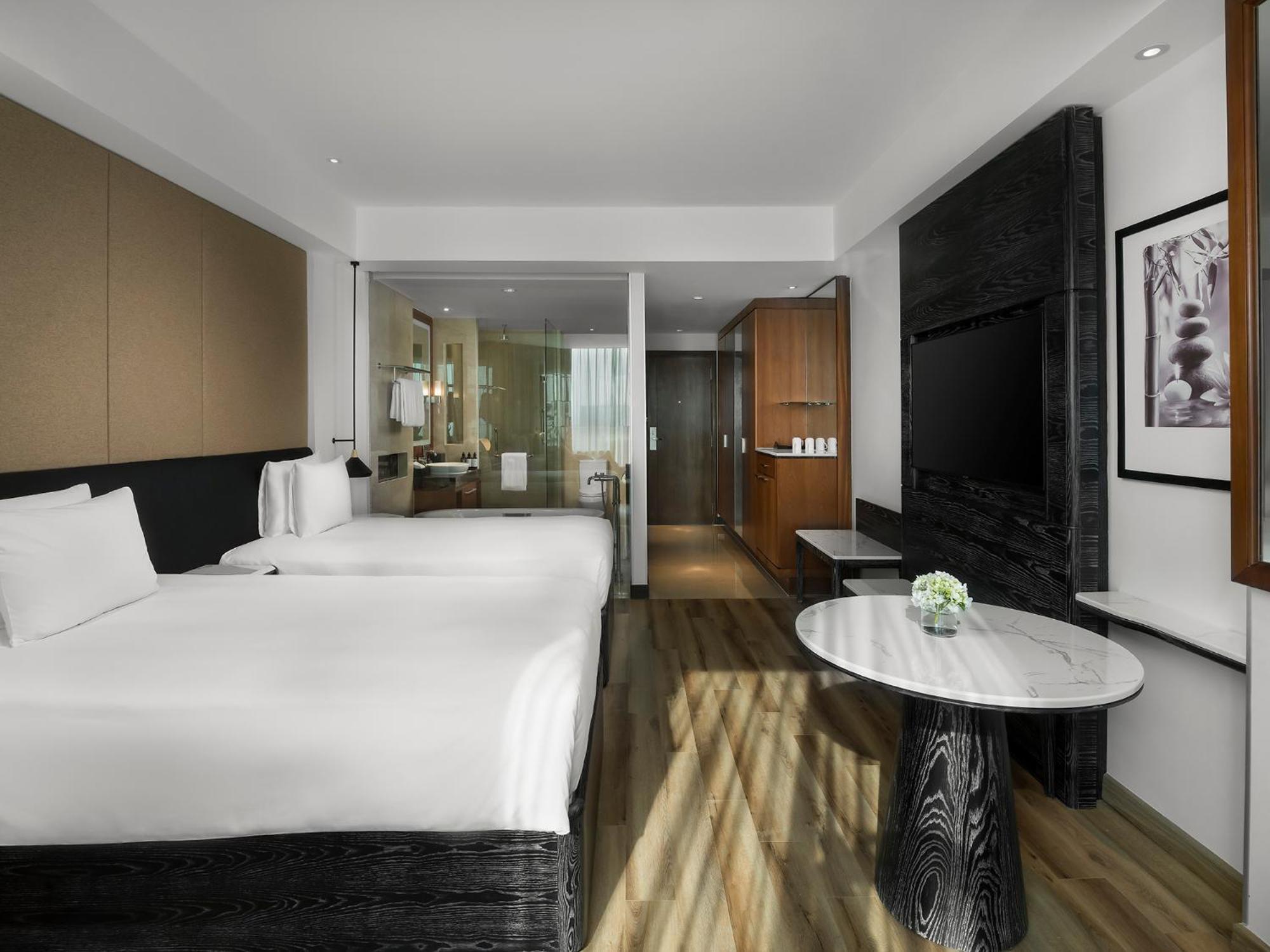 Deluxe Twin Room with City View