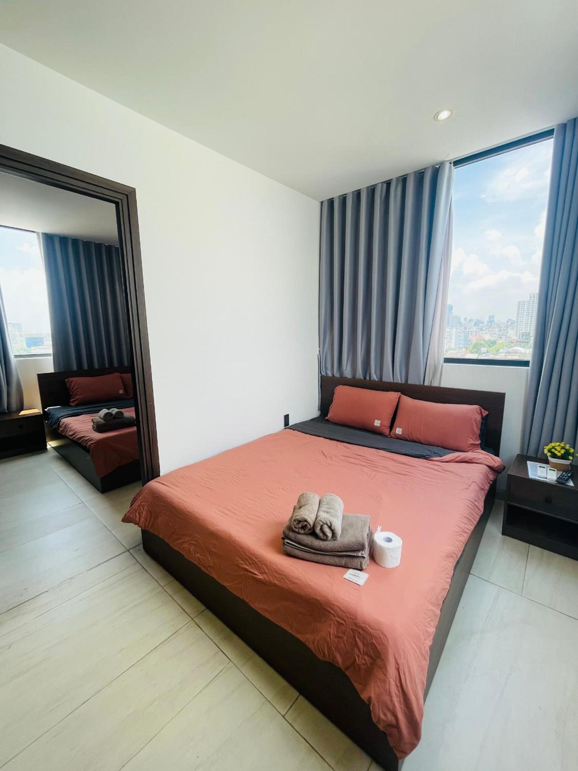 One-Bedroom Apartment with City View