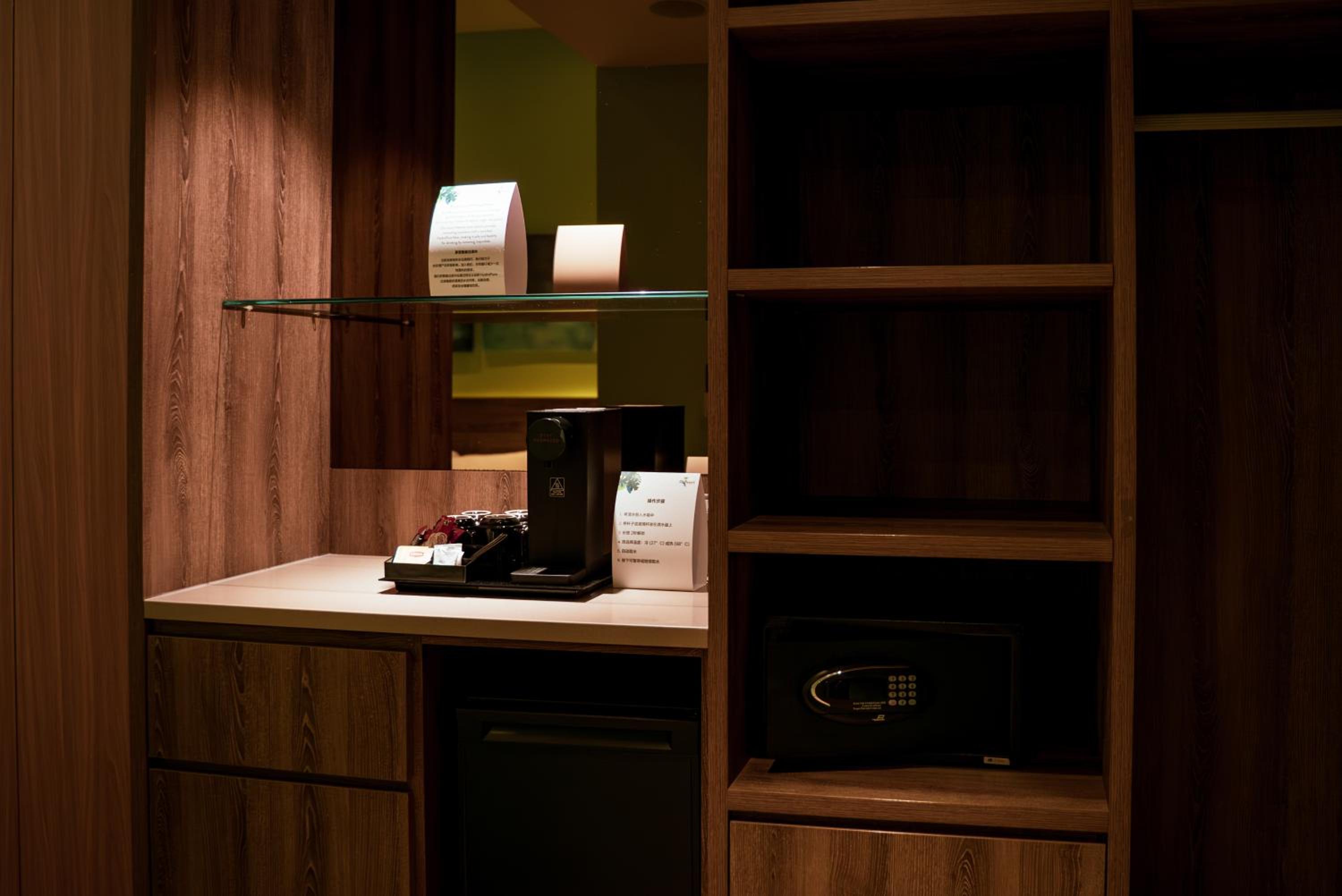 Standard Double or Twin Room photo 2