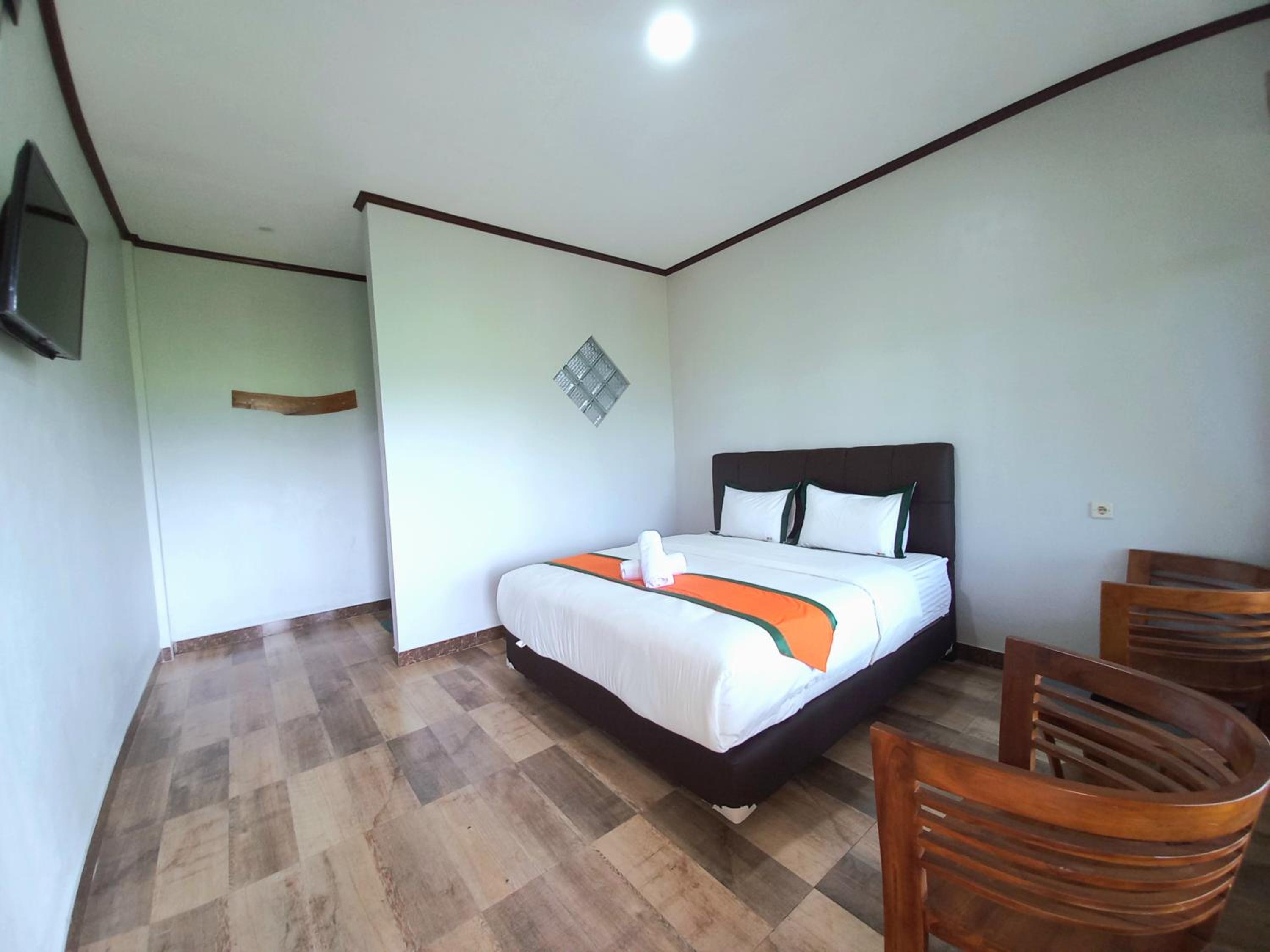 Double or Twin Room with View photo 3