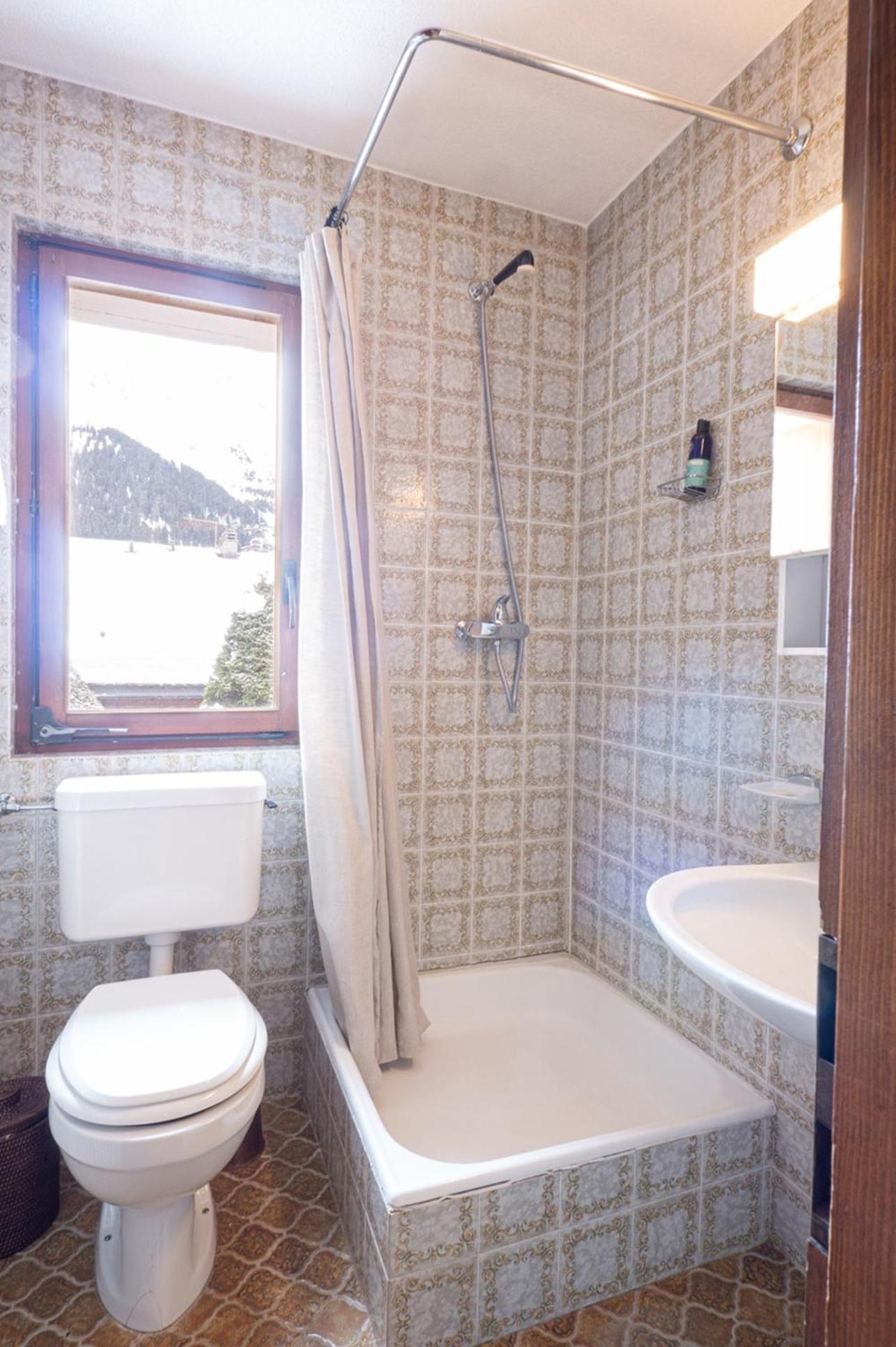 Apartment with Mountain View photo 2