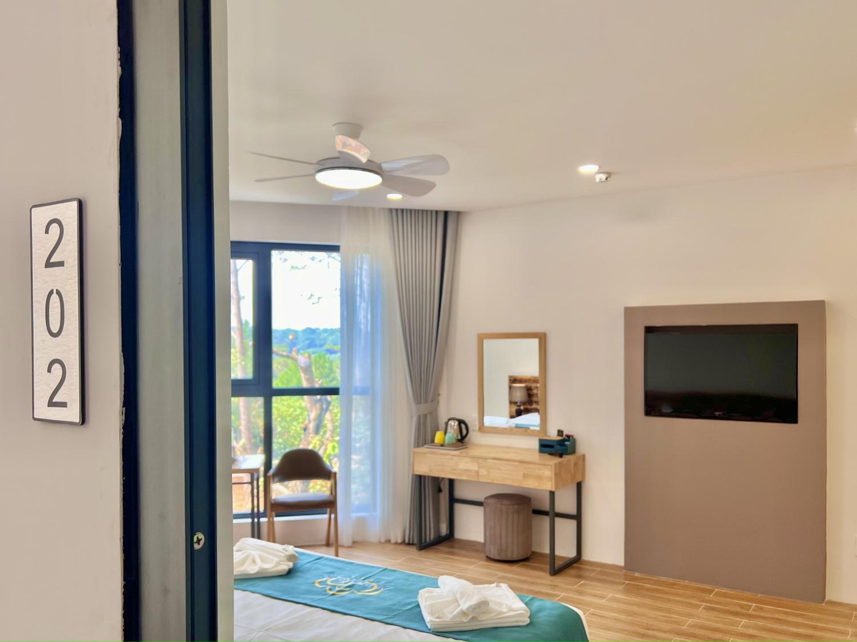Quadruple Room With Mountain View photo 2