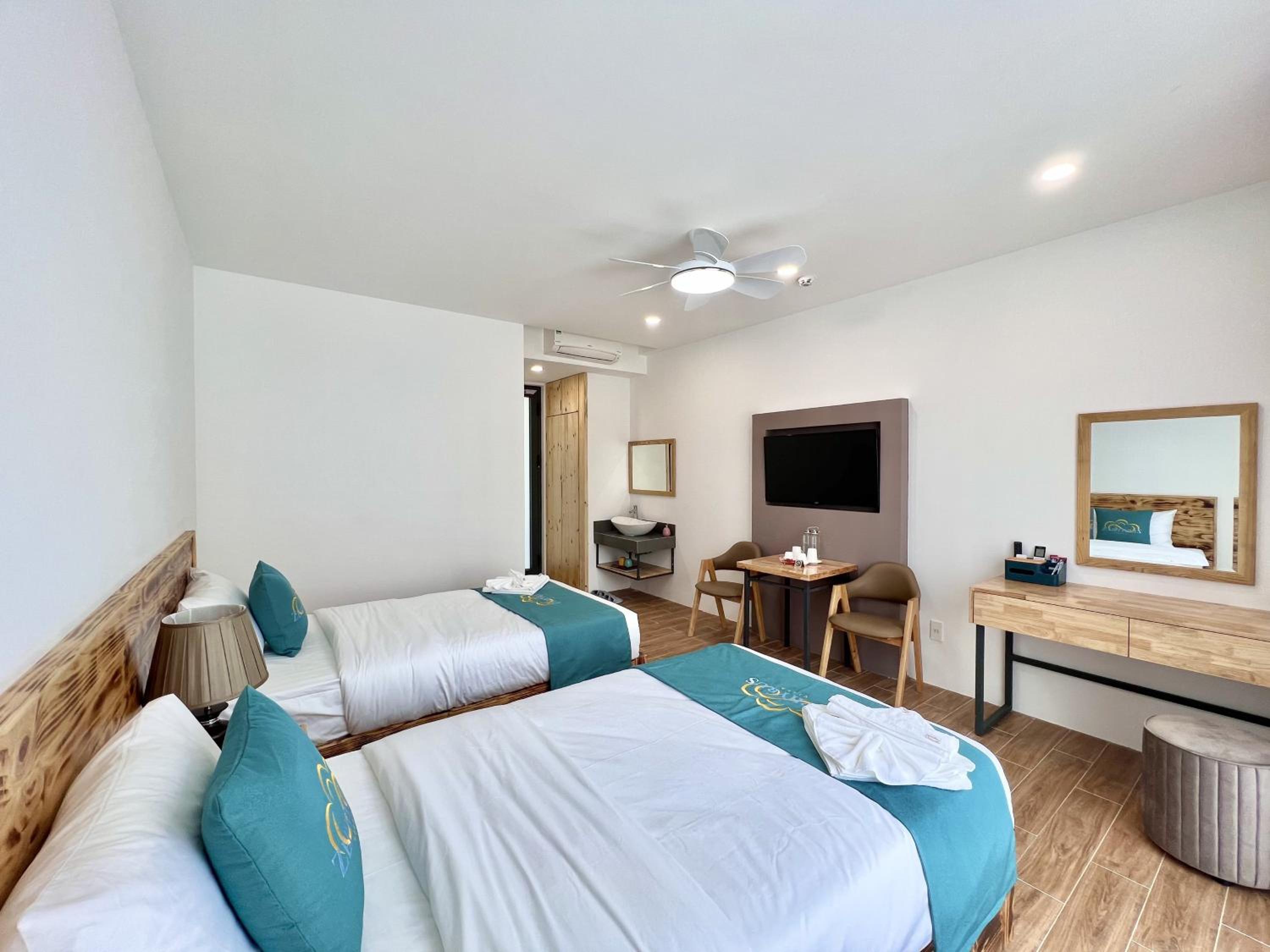 Twin Room With Balcony photo 1