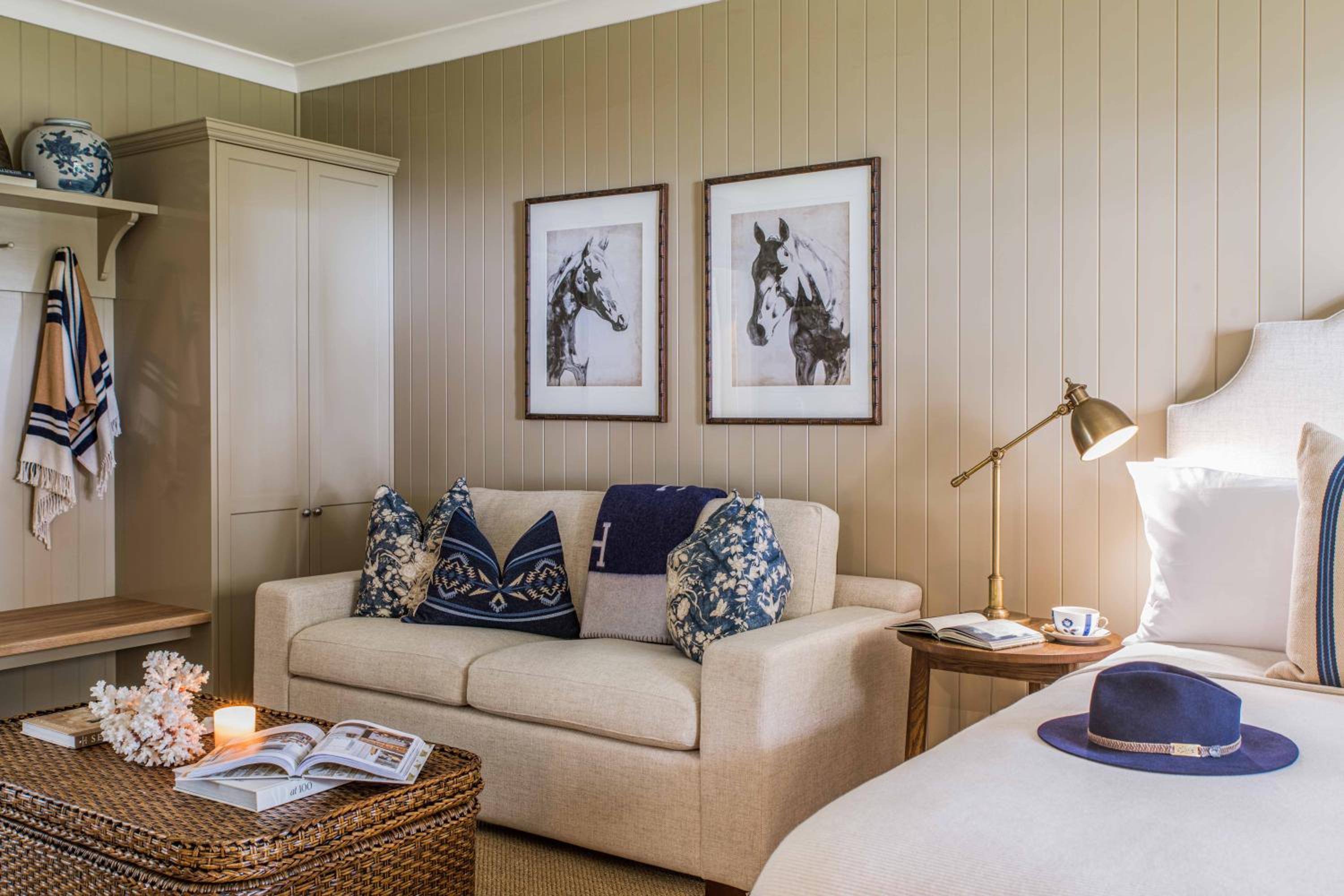 Lodge Bath Suite - Photo 8