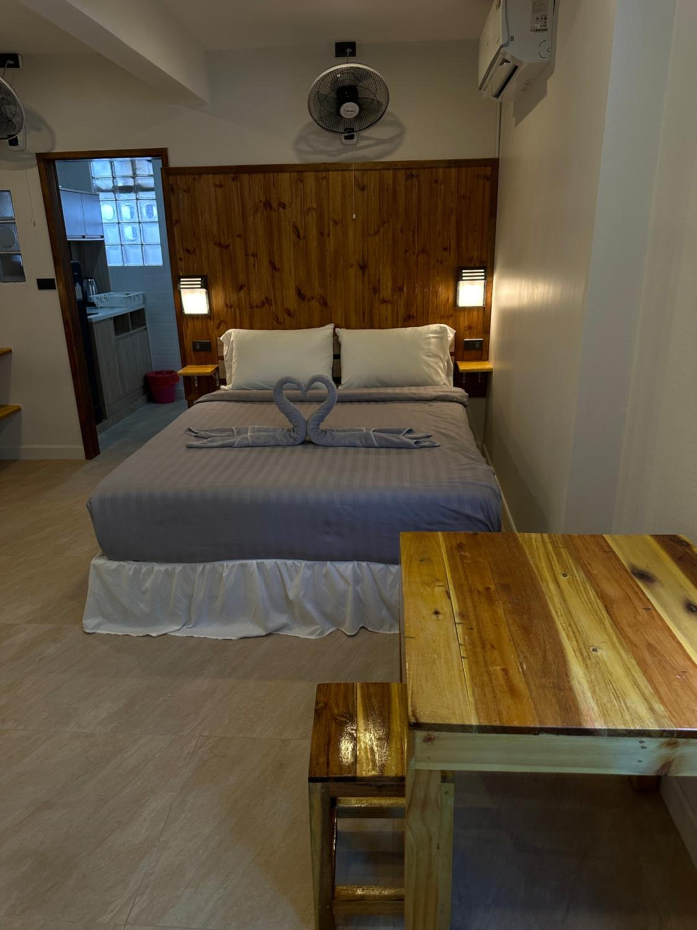 Bungalow Number 7 - Photo 2