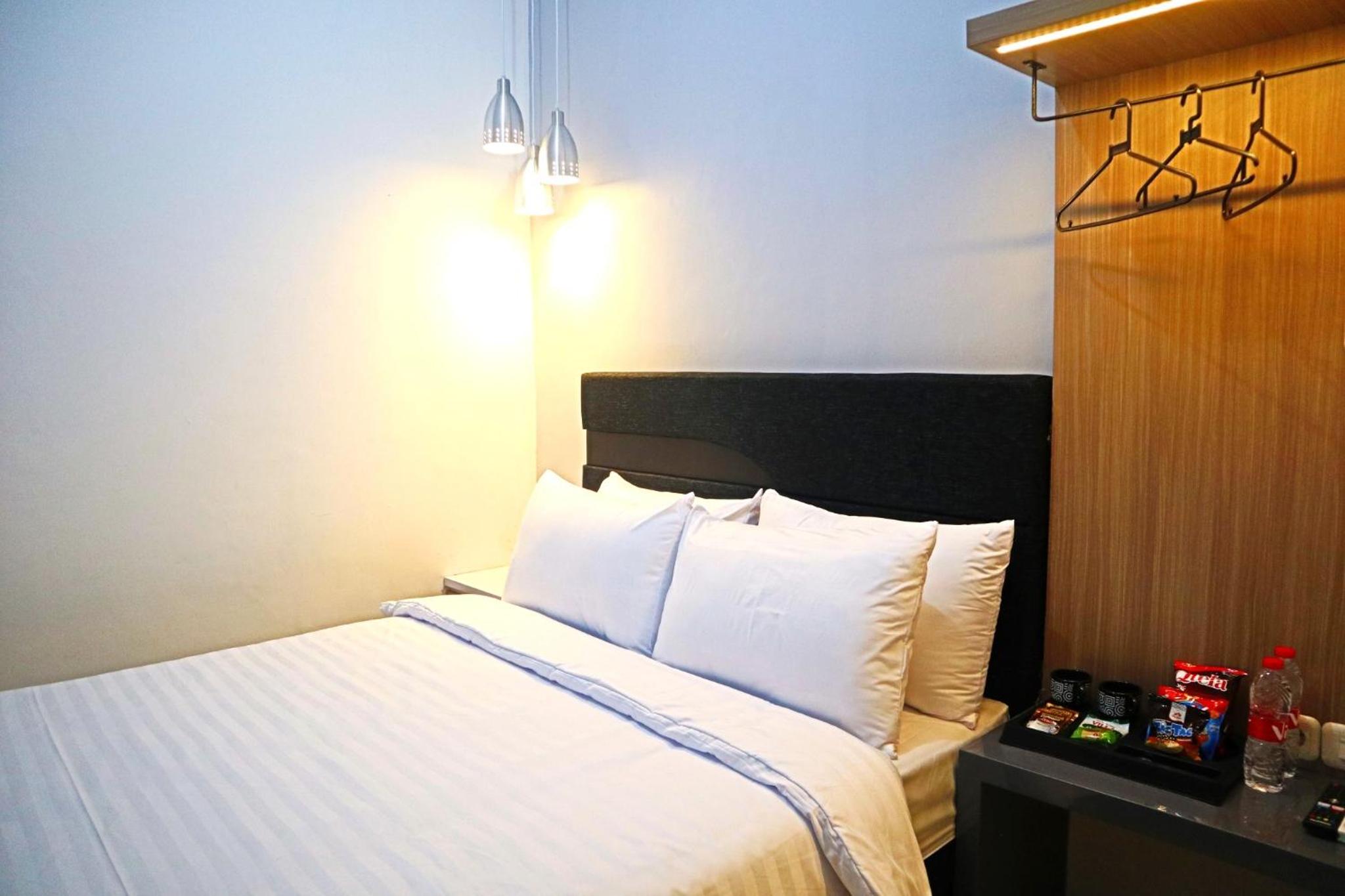 Deluxe Double Room - Photo 23