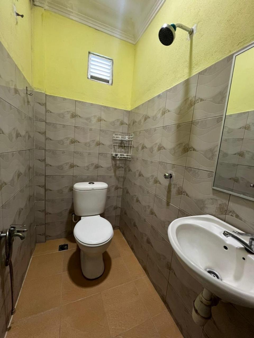 Basic Triple Room photo 2