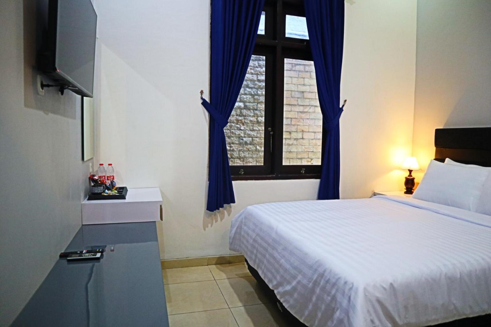 Deluxe Double Room - Photo 8