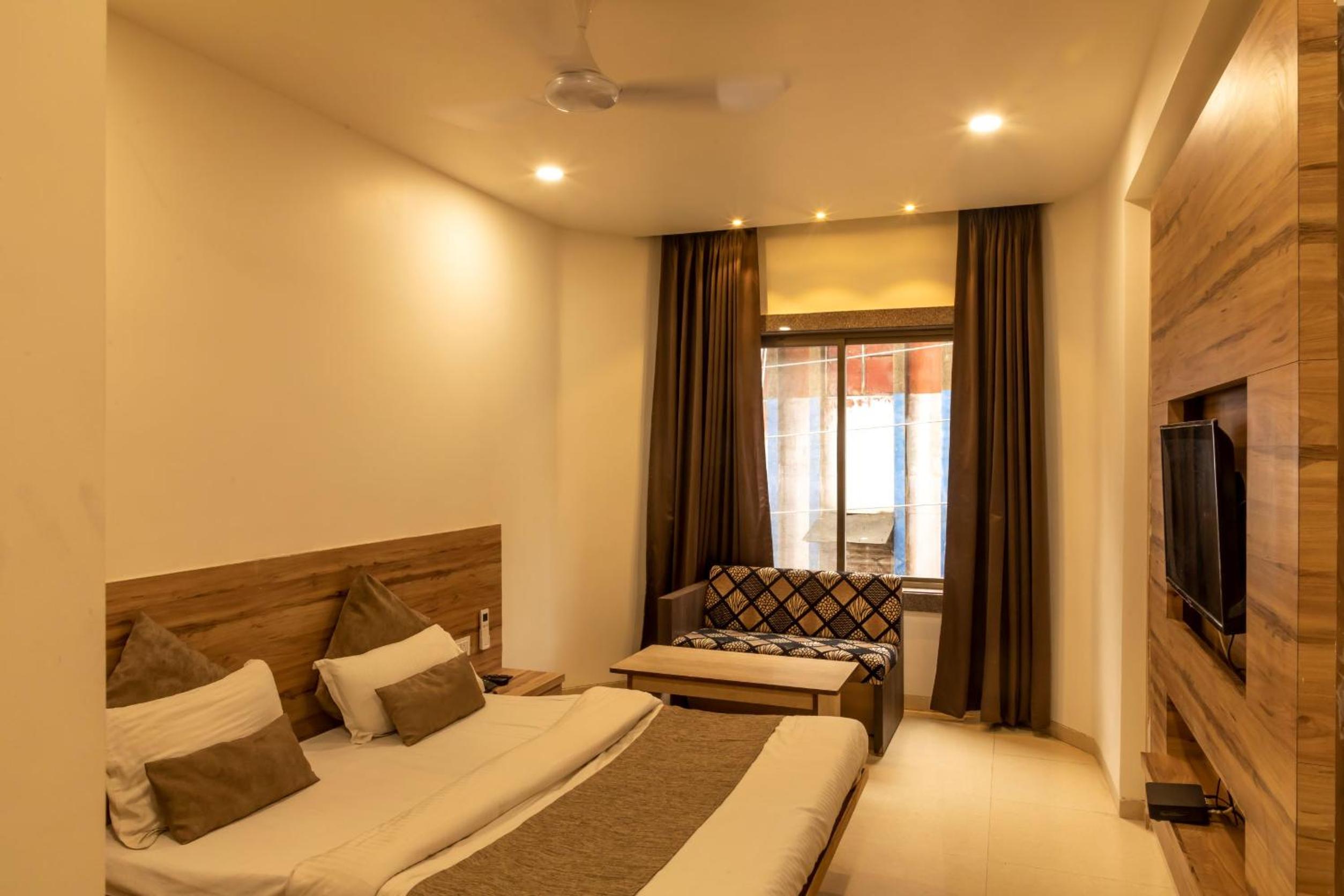 Superior Double Room - Photo 11