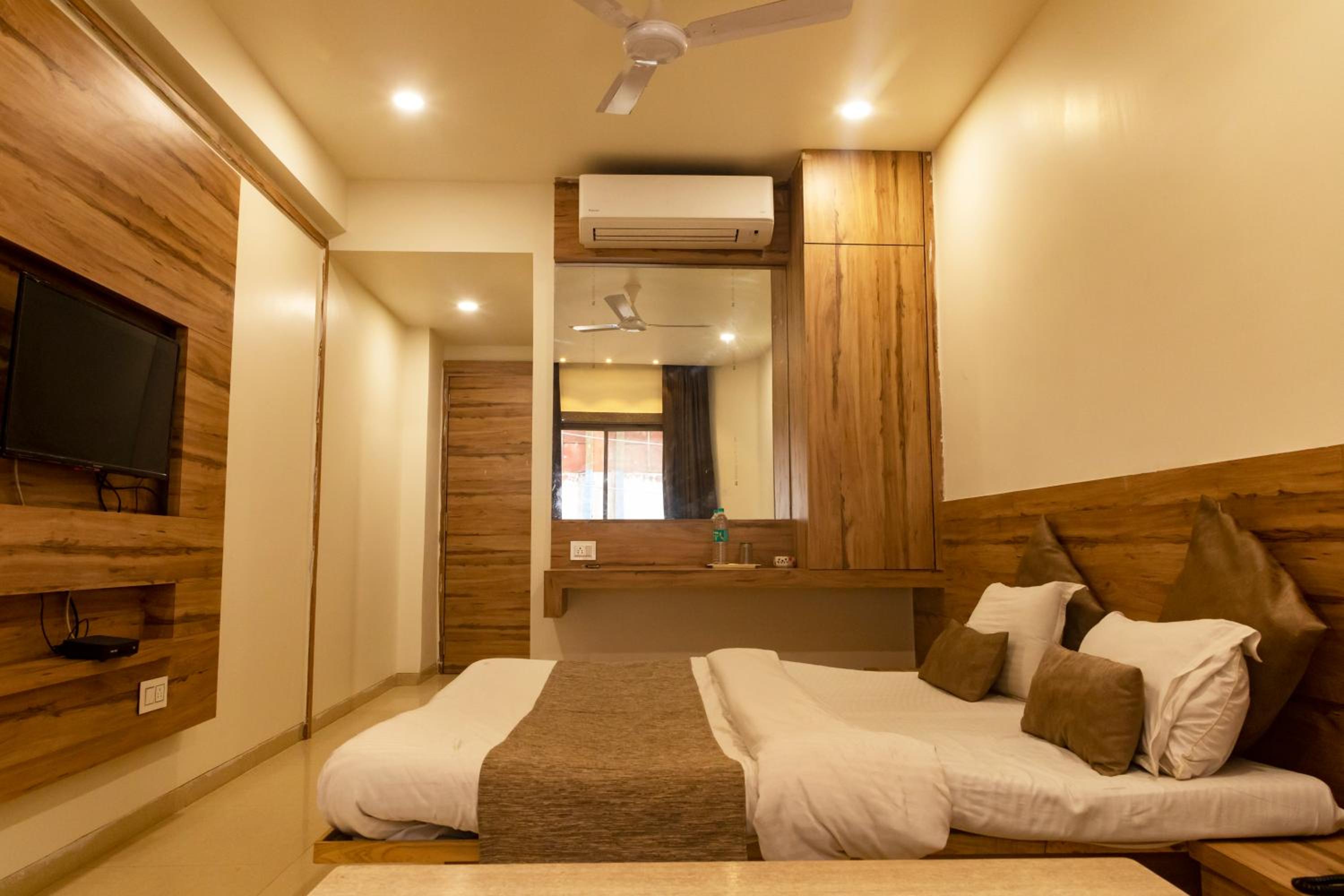 Superior Double Room - Photo 1