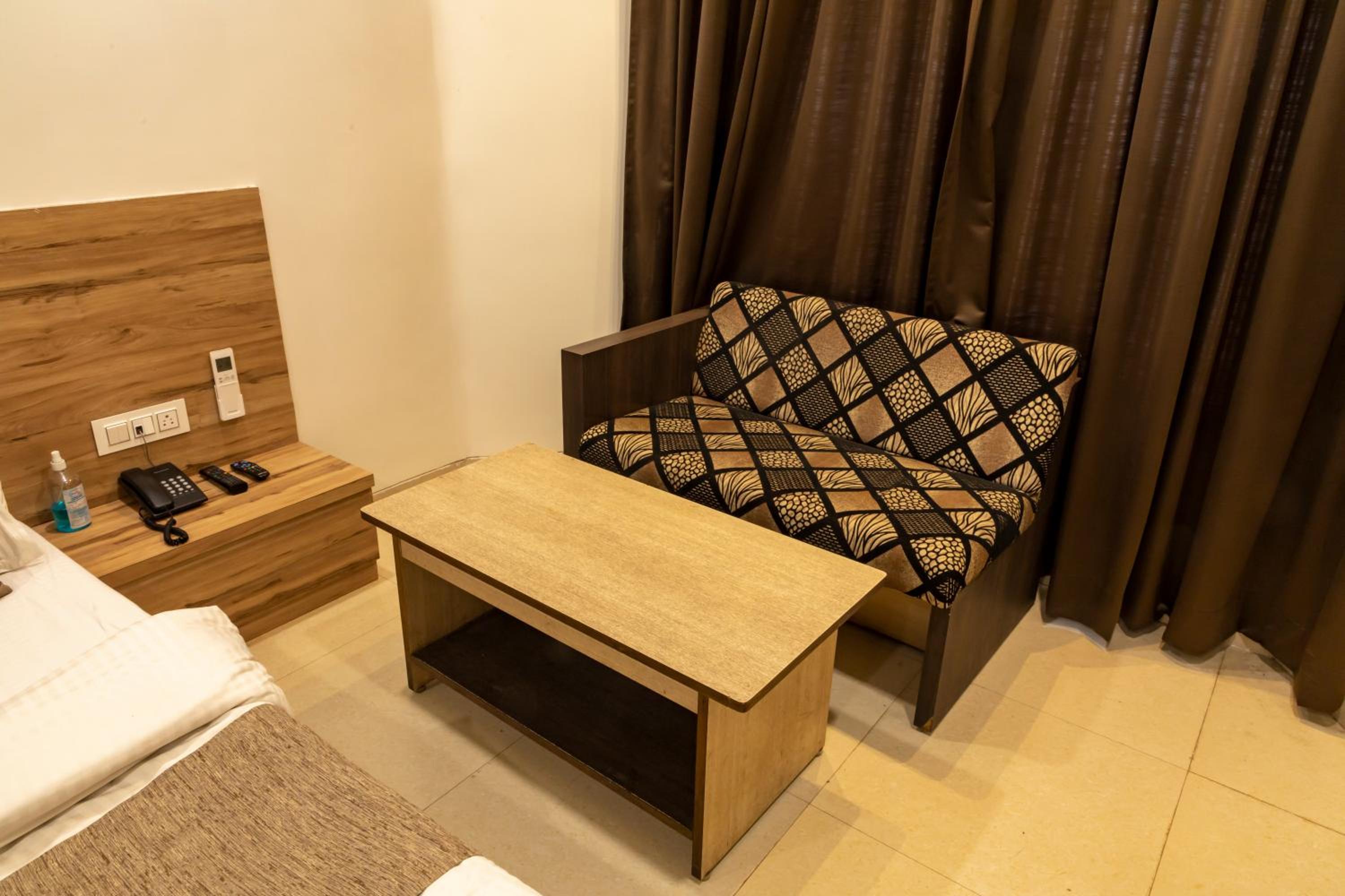 Superior Double Room - Photo 3