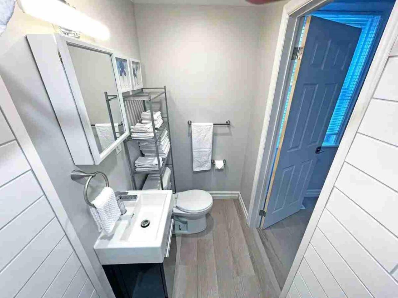 Two-Bedroom Apartment photo 3