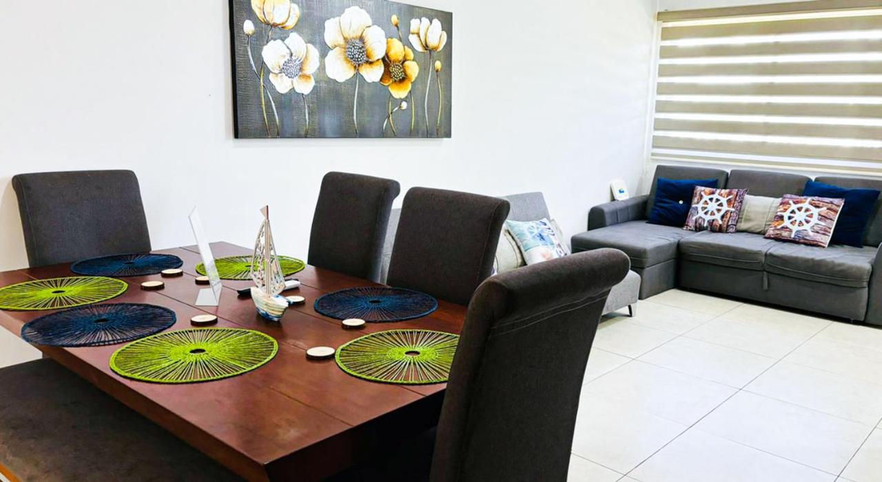 Three-Bedroom House photo 2