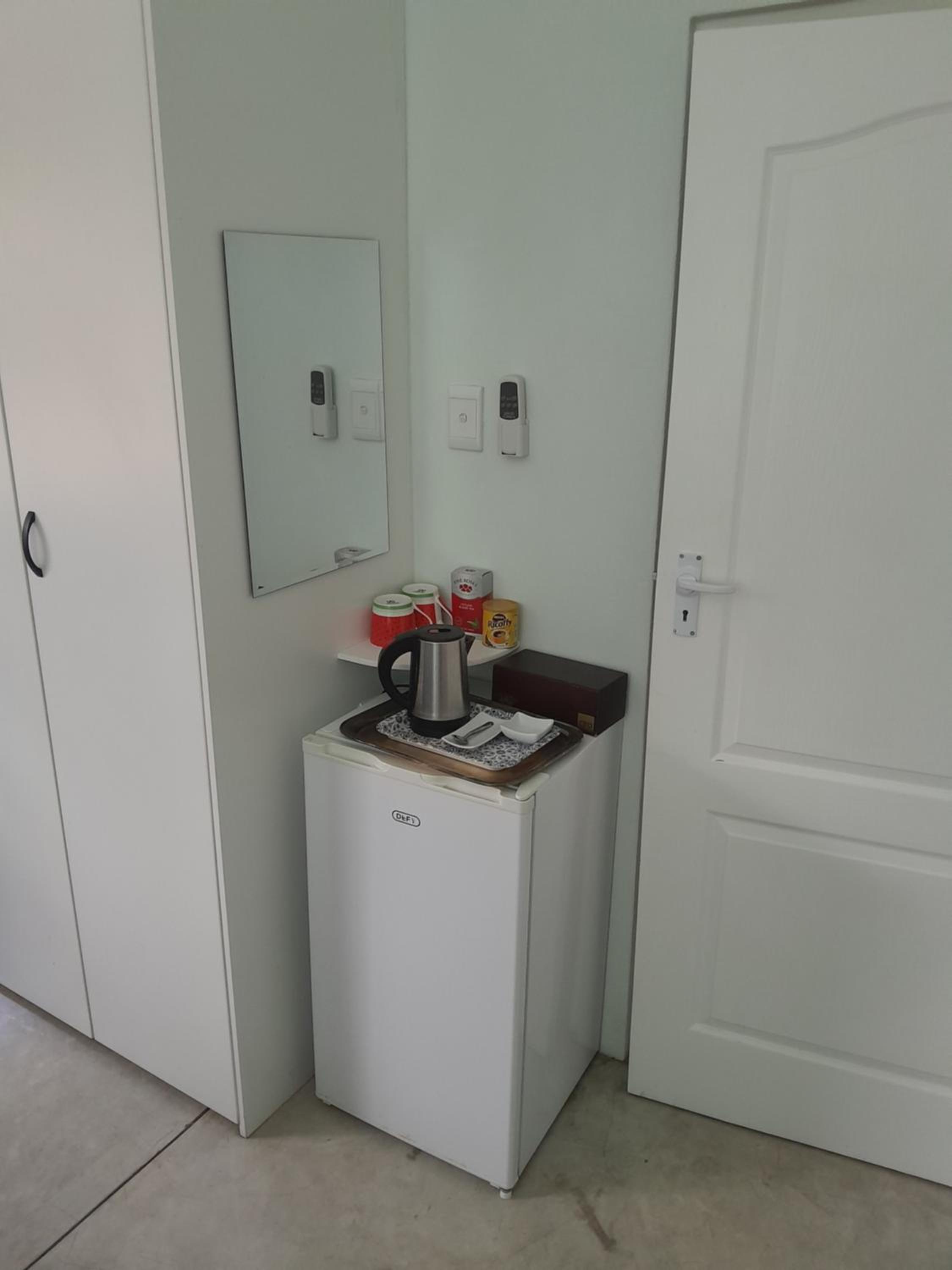 Deluxe Double Room (2 Adults + 1 Child) photo 2