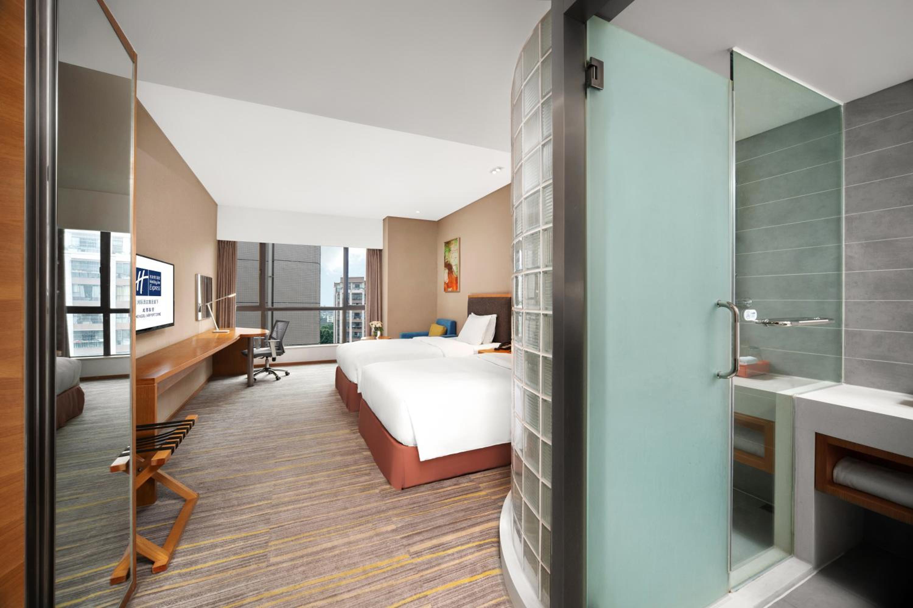 Standard Twin Room photo 3