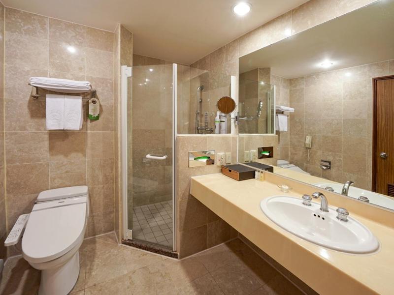 Executive Twin Room - Photo 2