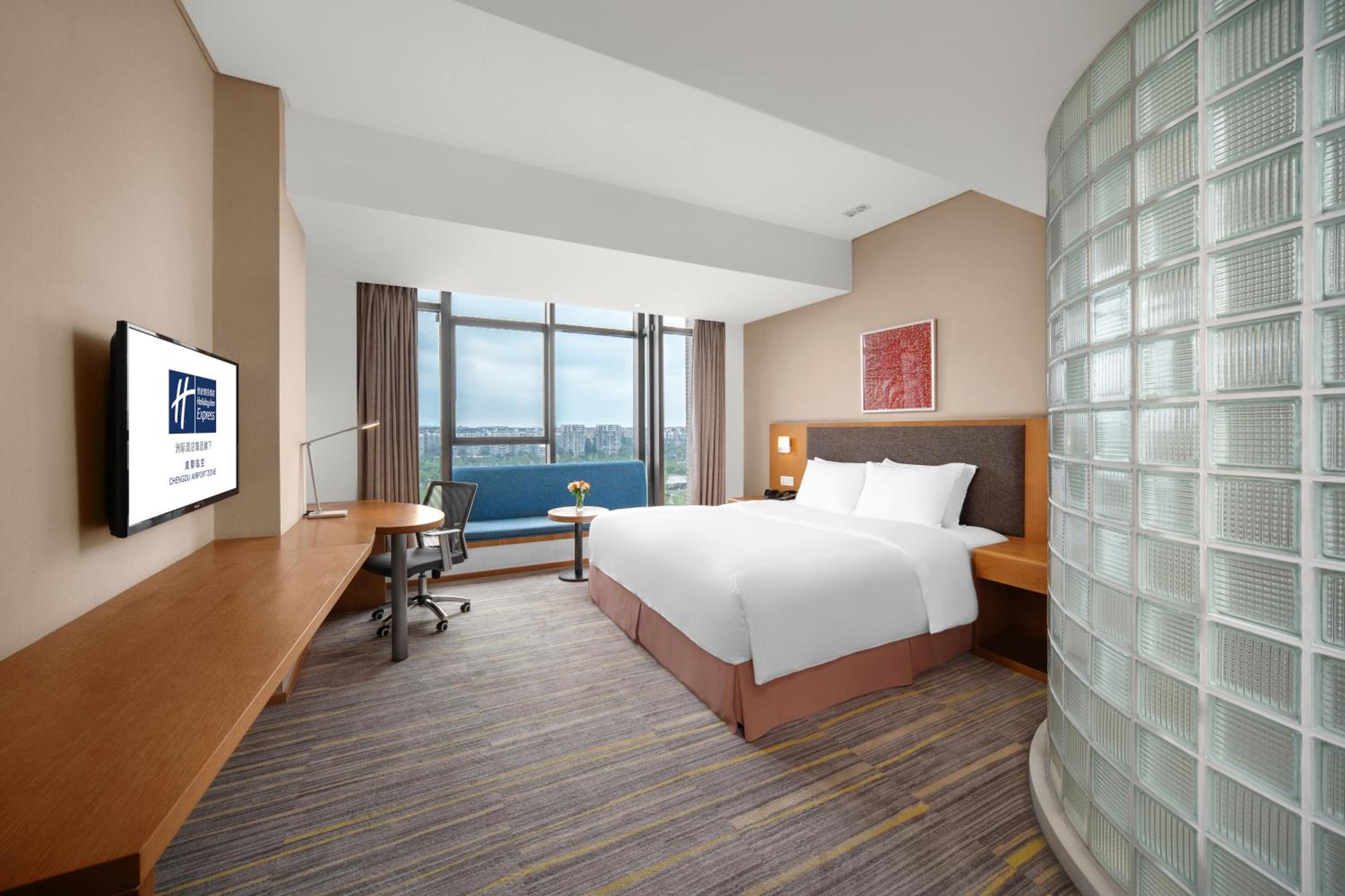Standard King Room photo 1