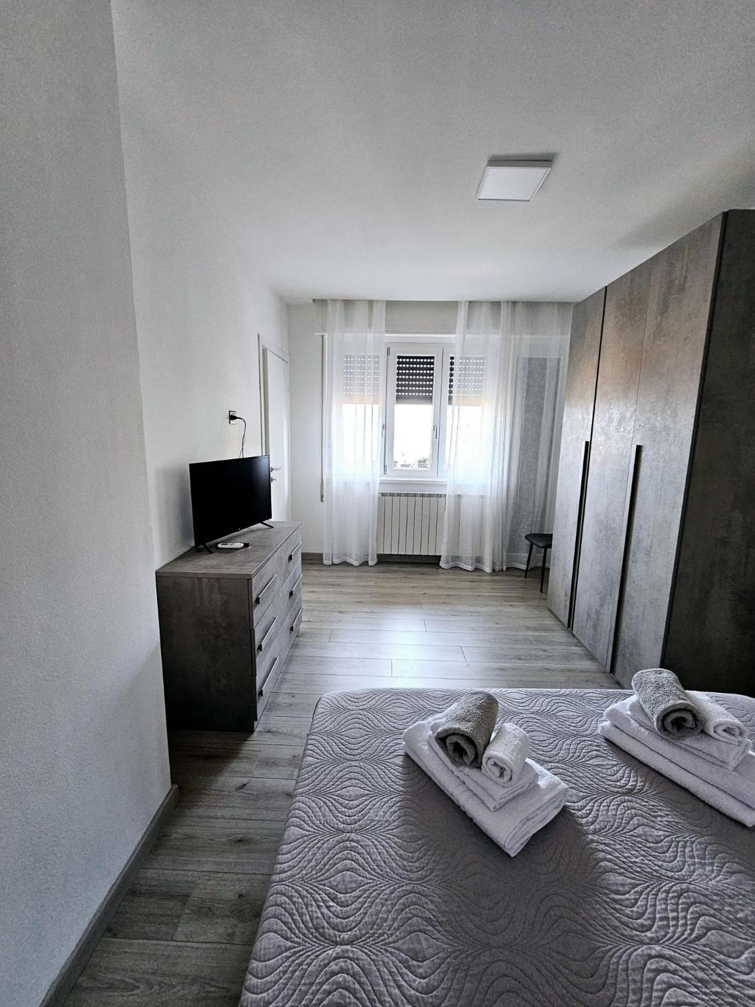 Two-Bedroom Apartment photo 3