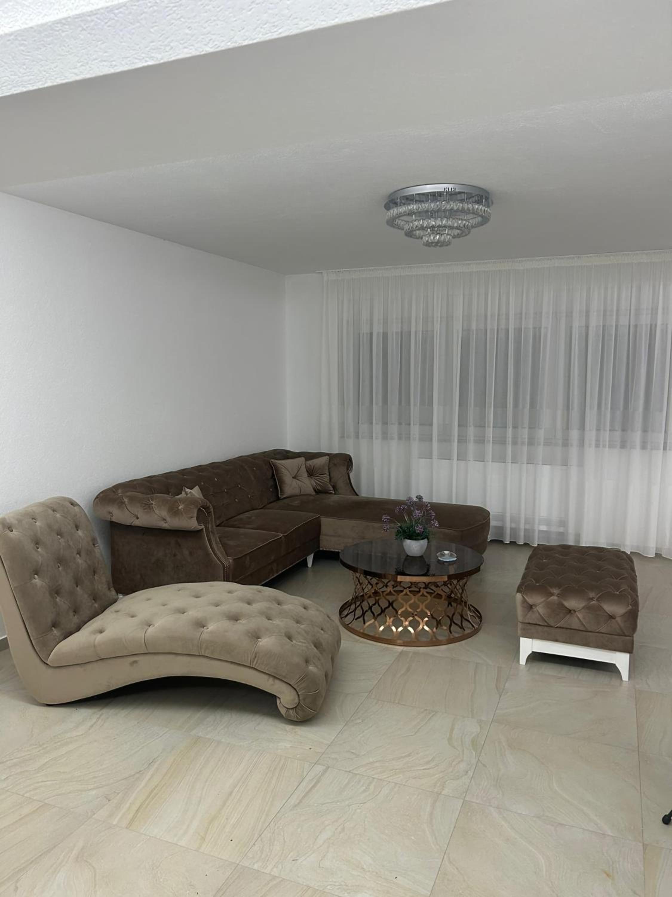 Villa photo 3